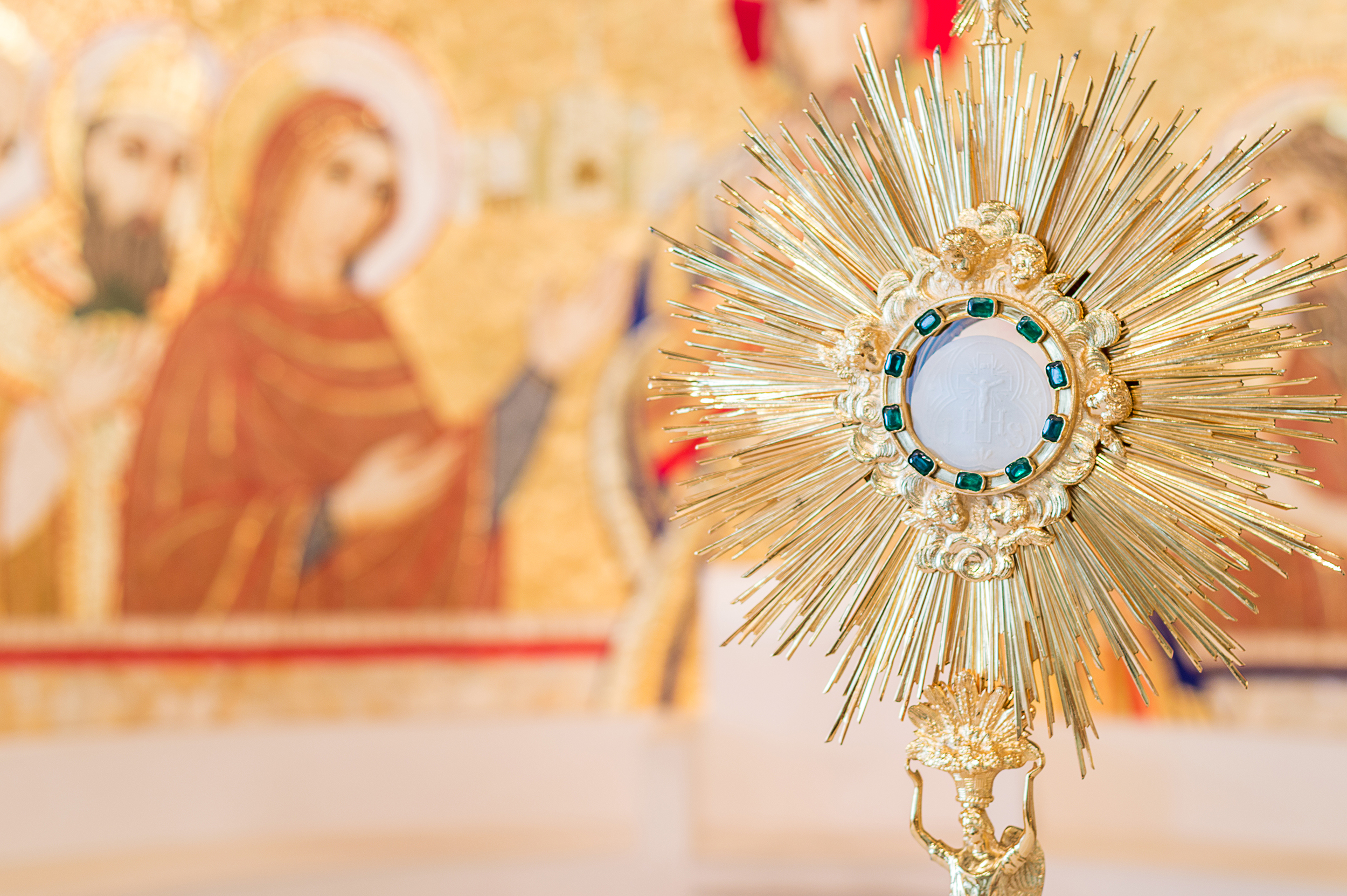 How Can Mary Increase Your Devotion to the Eucharist? (The Inner Life with Patrick Conley)