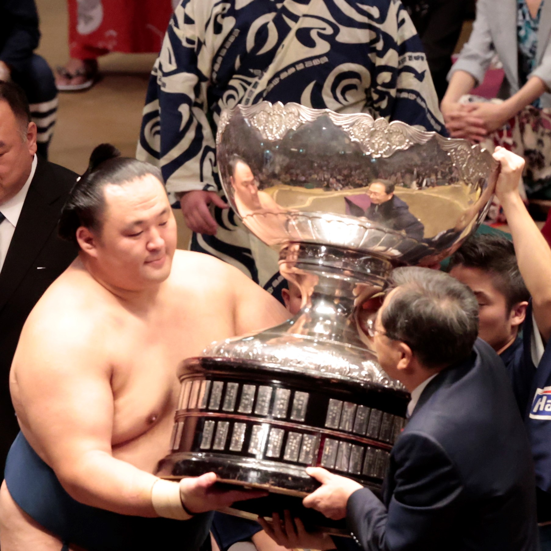 37歳で優勝「鉄人」玉鷲、茨城出身？　ユーモアたっぷり取材の裏側 #883