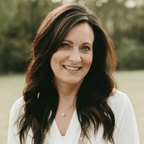 040 Lysa TerKeurst: "We can forgive and still hold people accountable."