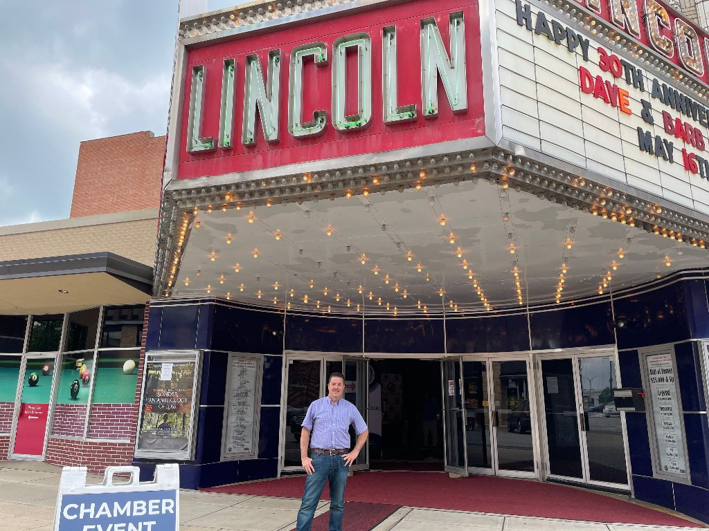 Lincoln Theater- Lavelle Hunt