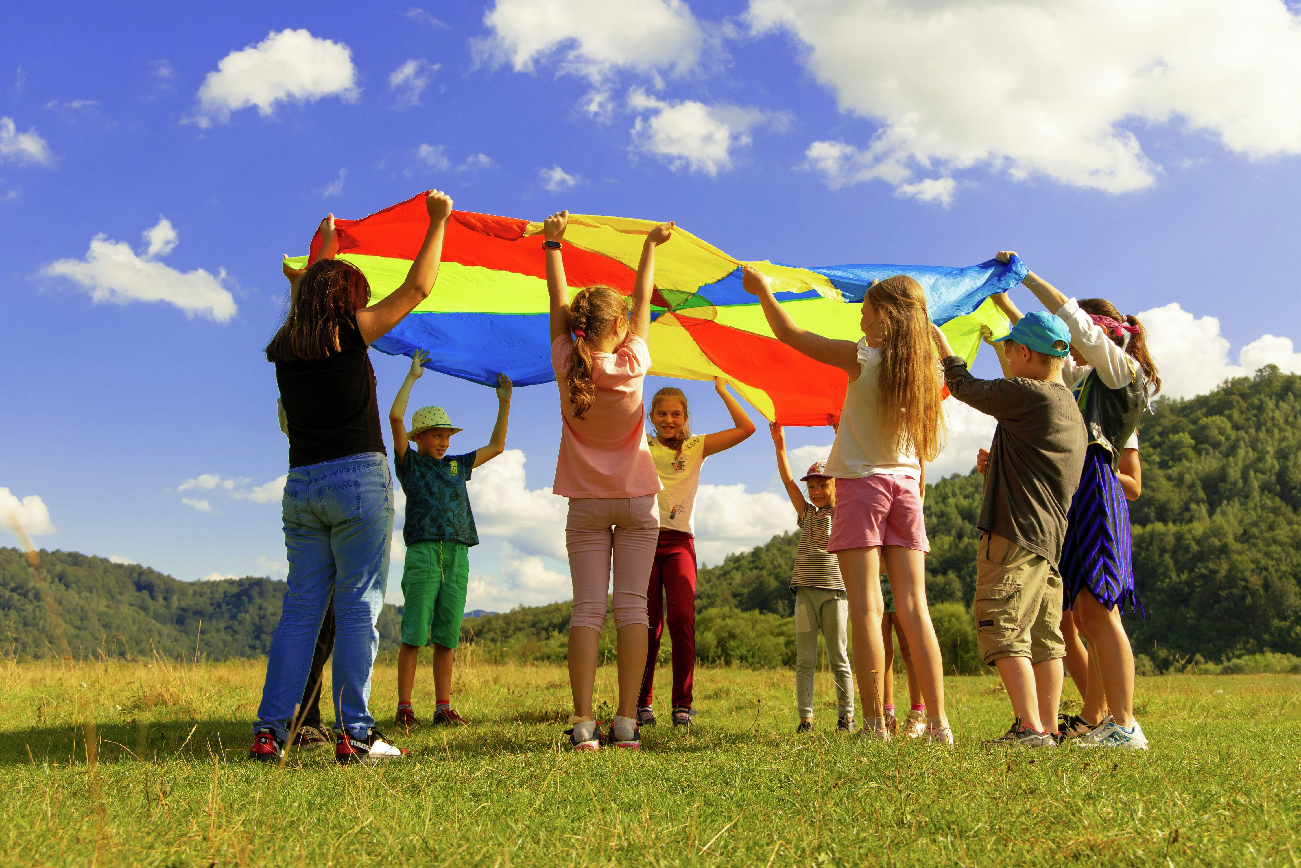 When is the right time to send your kids to summer camp? How do you choose the right one?