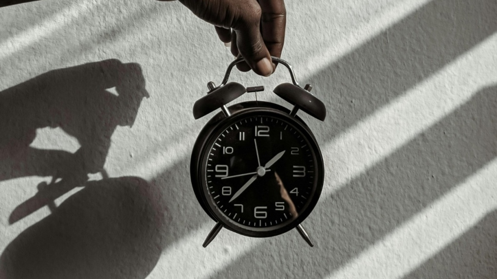 (Listen!) It's that dreaded "Time Change" time again