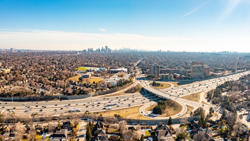 Party Leader for @OntarioGreens @MikeSchreiner joins @MooreintheAM to discuss Premier Doug Ford saying he wants to build a tunnel for cars and transit under Highway 401