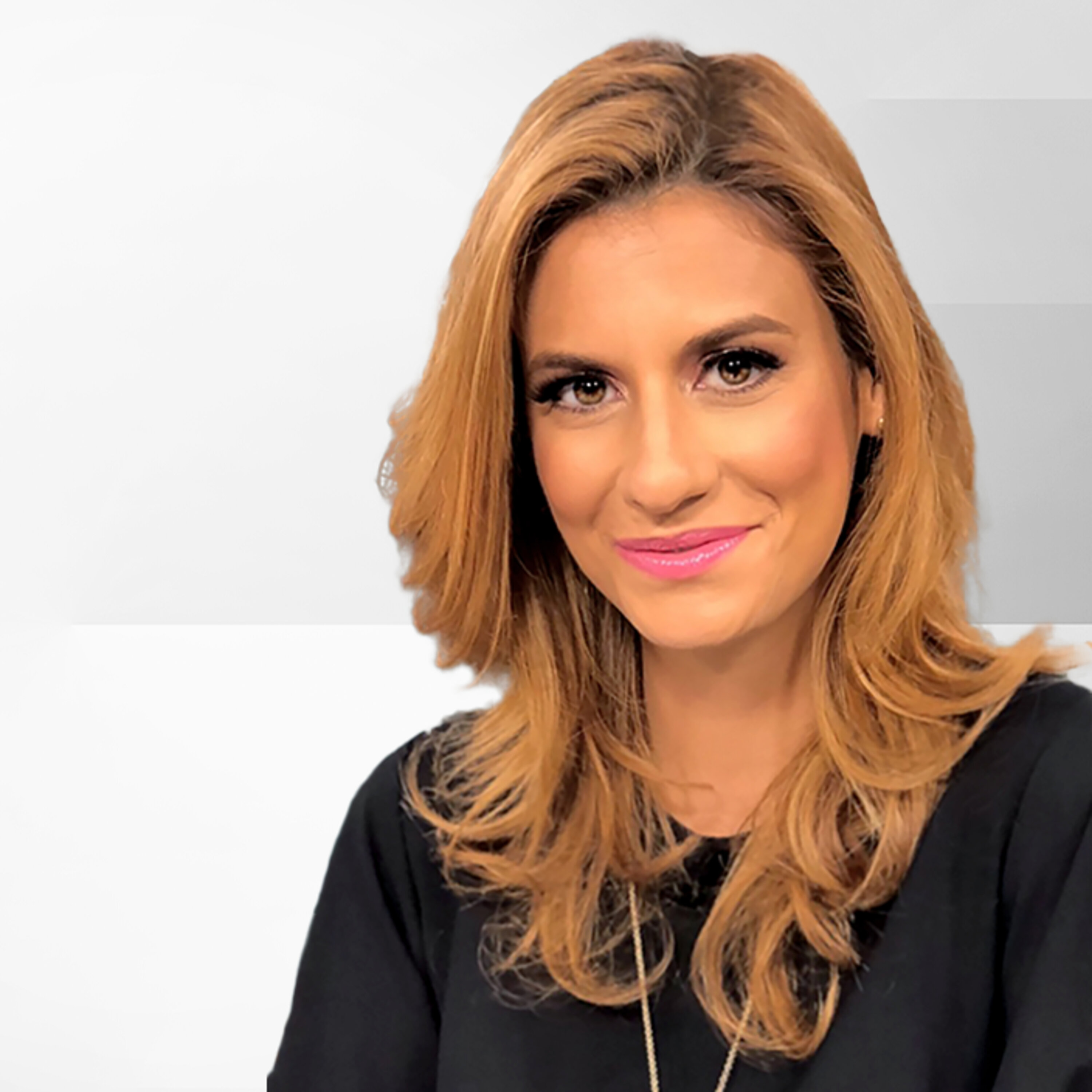 Meet Joanne Vrakas, the new host of CJAD Weekend Mornings