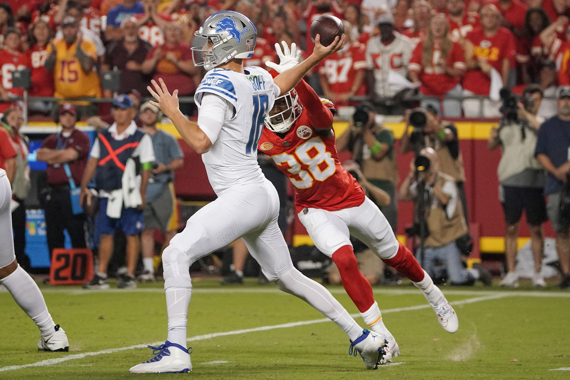 Let's dream: What's the move to make Lions Super Bowl champs?