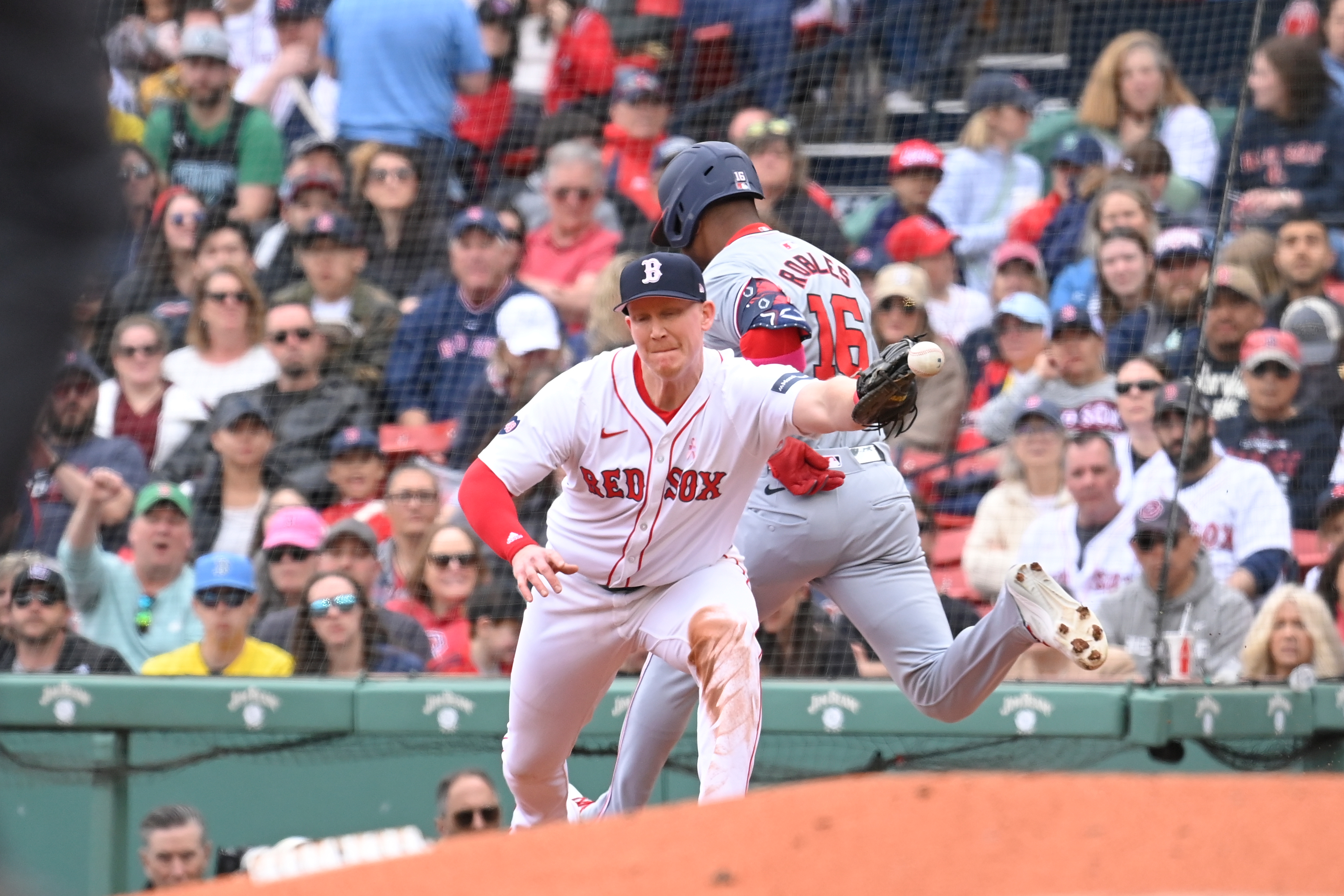 Garrett Cooper is fitting in just fine with the Red Sox
