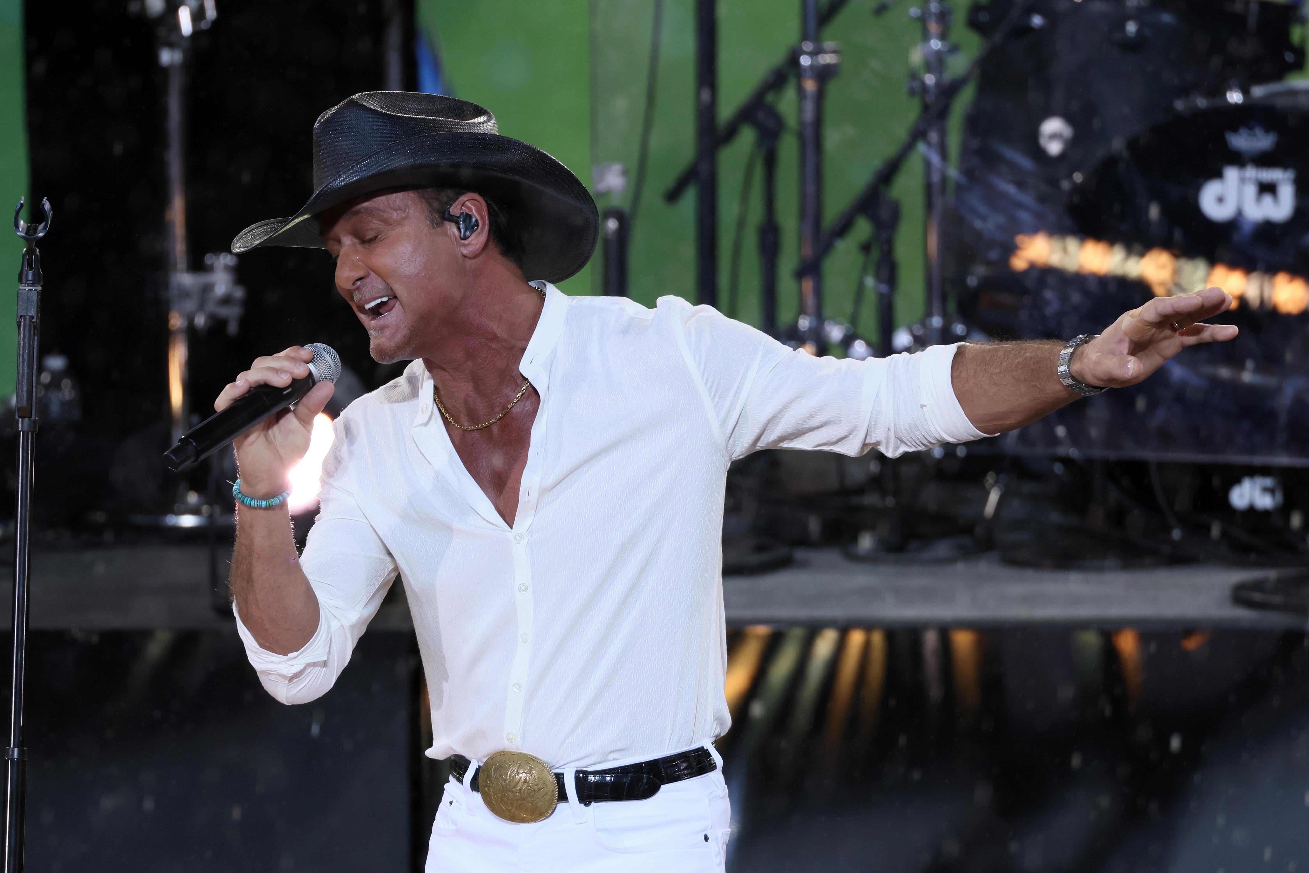 Tim McGraw Once Fled a Show!