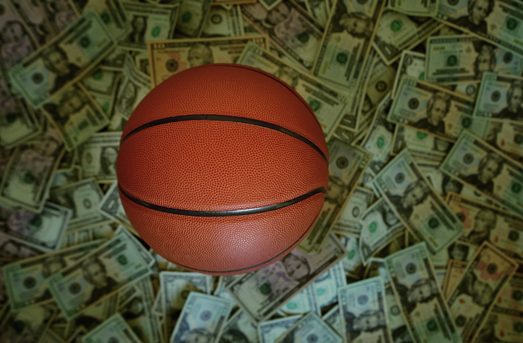 Paying college athletes more money, Paul Hodowanic and more NIL discussion!