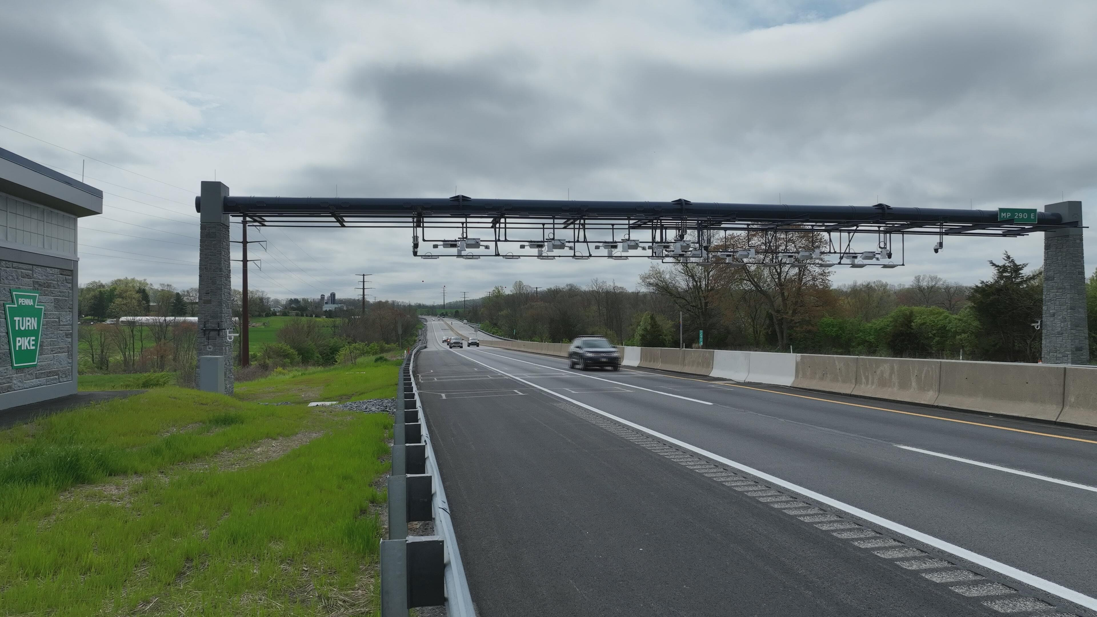 Pa. Turnpike to remove tollbooths, convert to open road tolling system in coming years