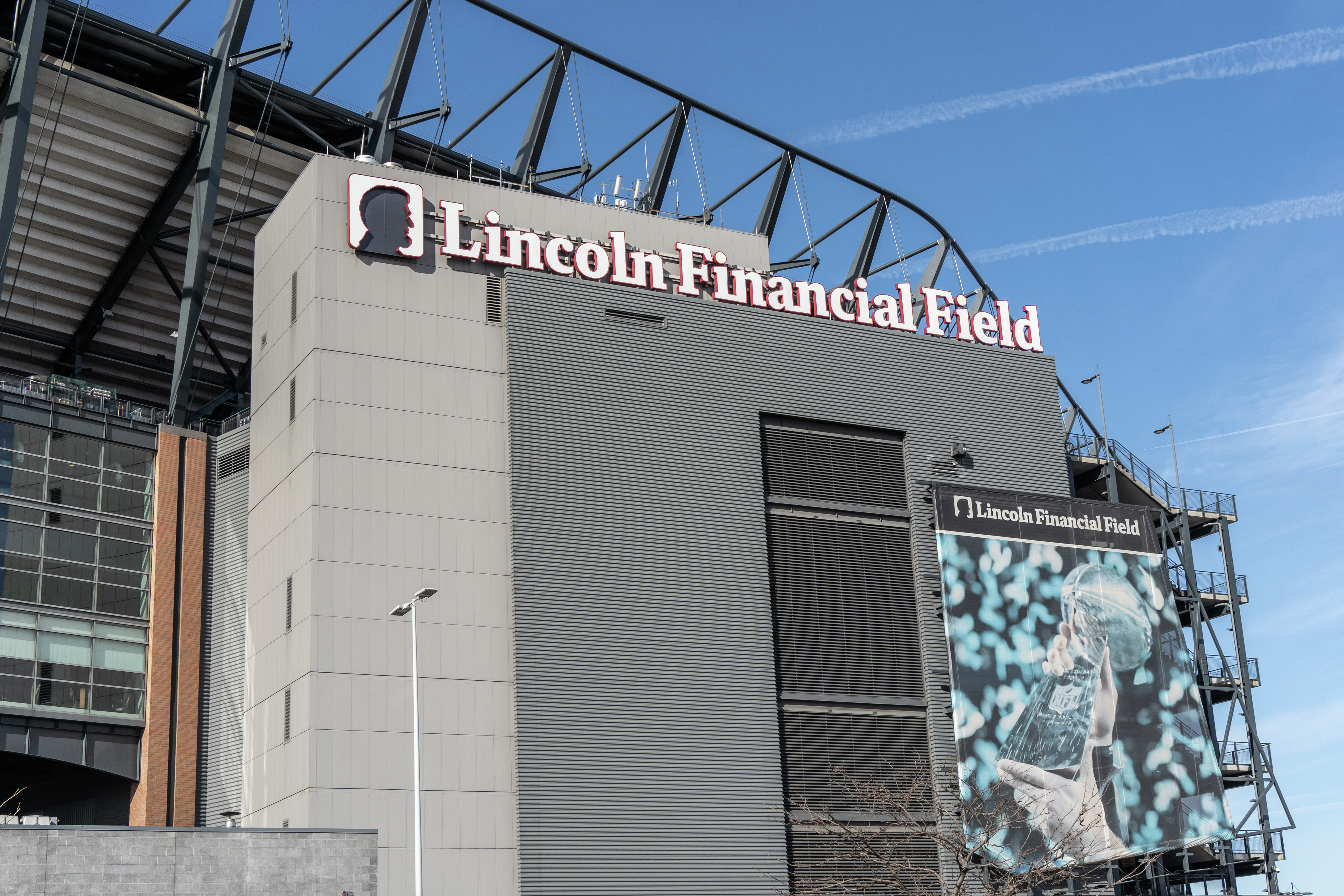 Workers at the Linc vote to authorize a strike