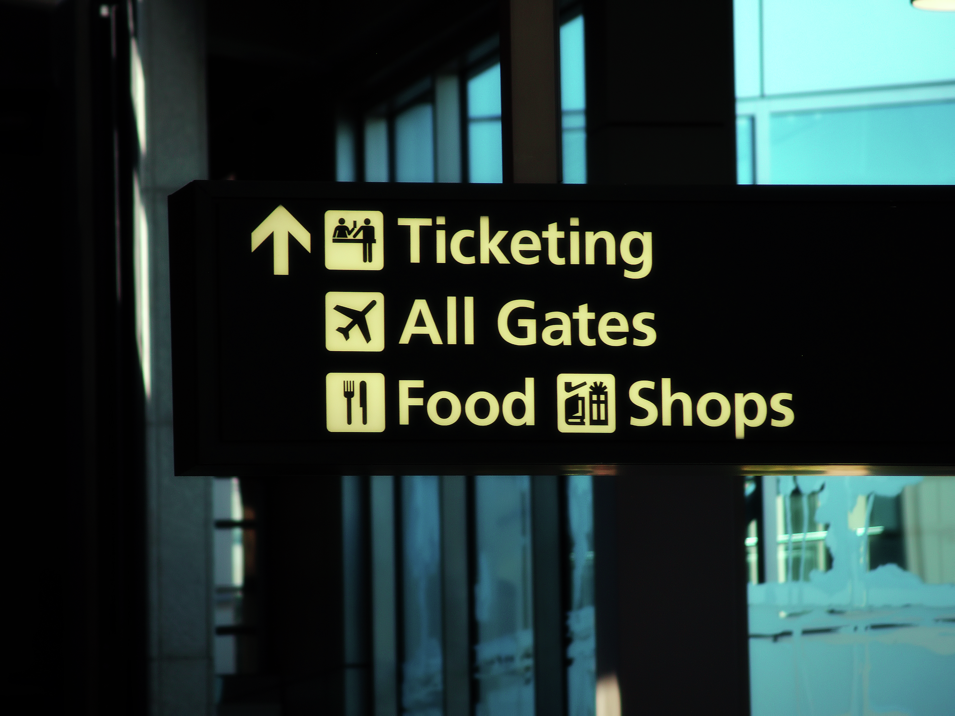Travel tip: Be mindful of the food you order at the airport