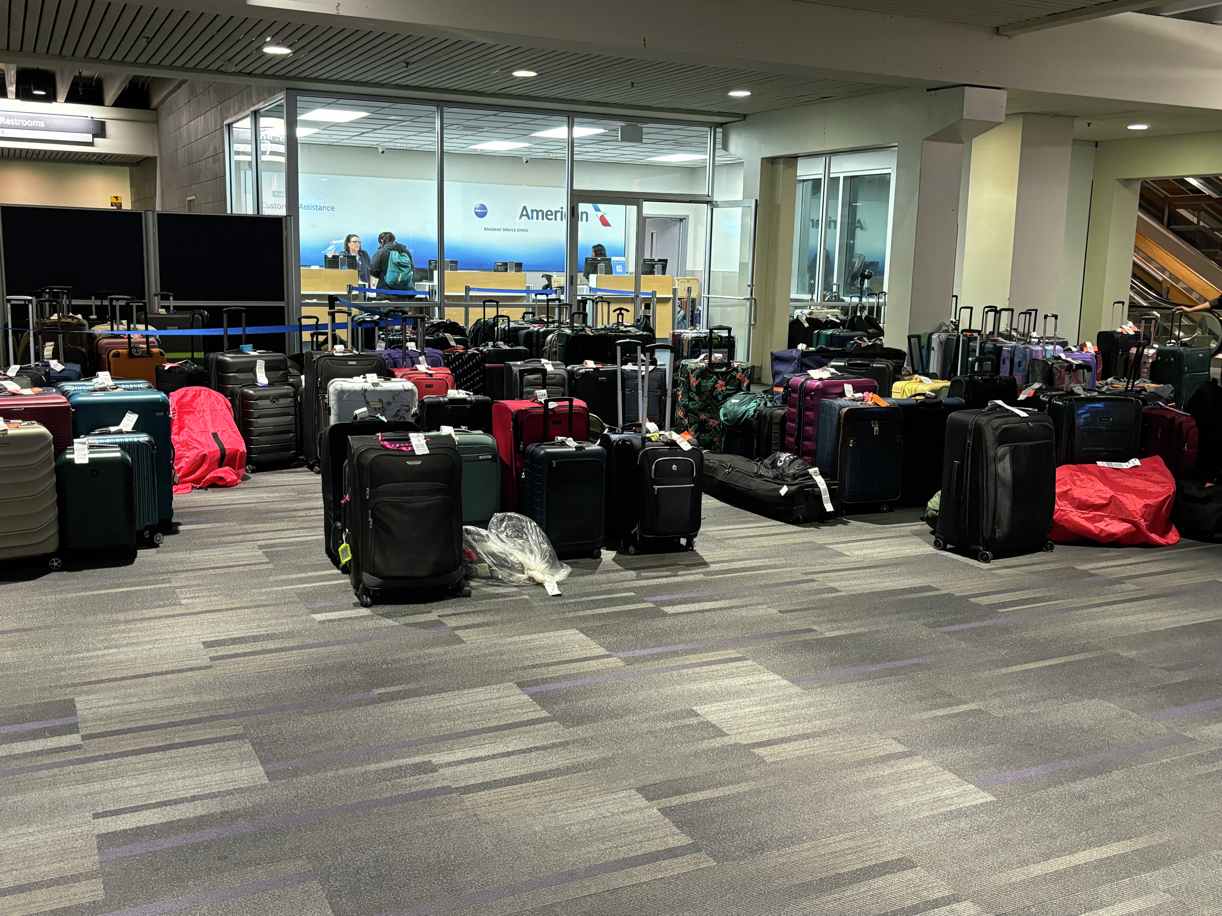 Once again, PHL flights canceled and baggage delayed due to weather