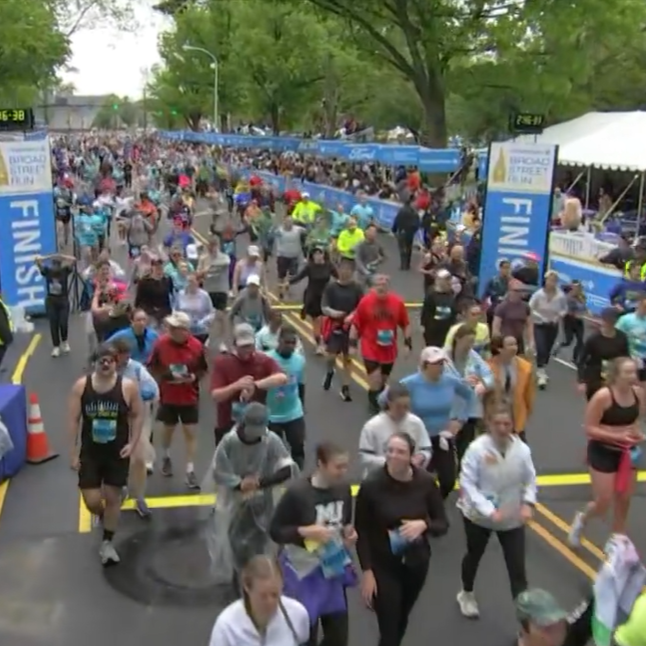 Despite rain, the 2024 Broad Street Run is an electrifying experience for 40,000