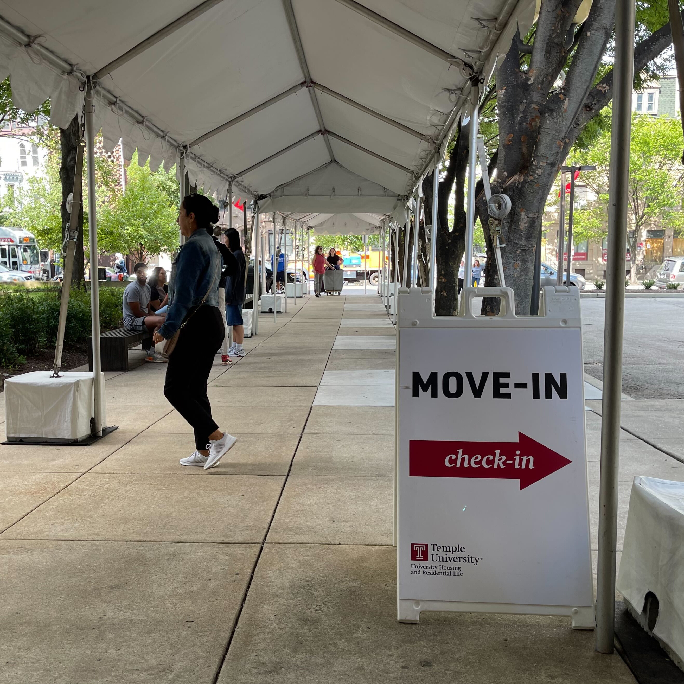 Hundreds of former UArts Unicorns begin the transition to their new home as Temple Owls