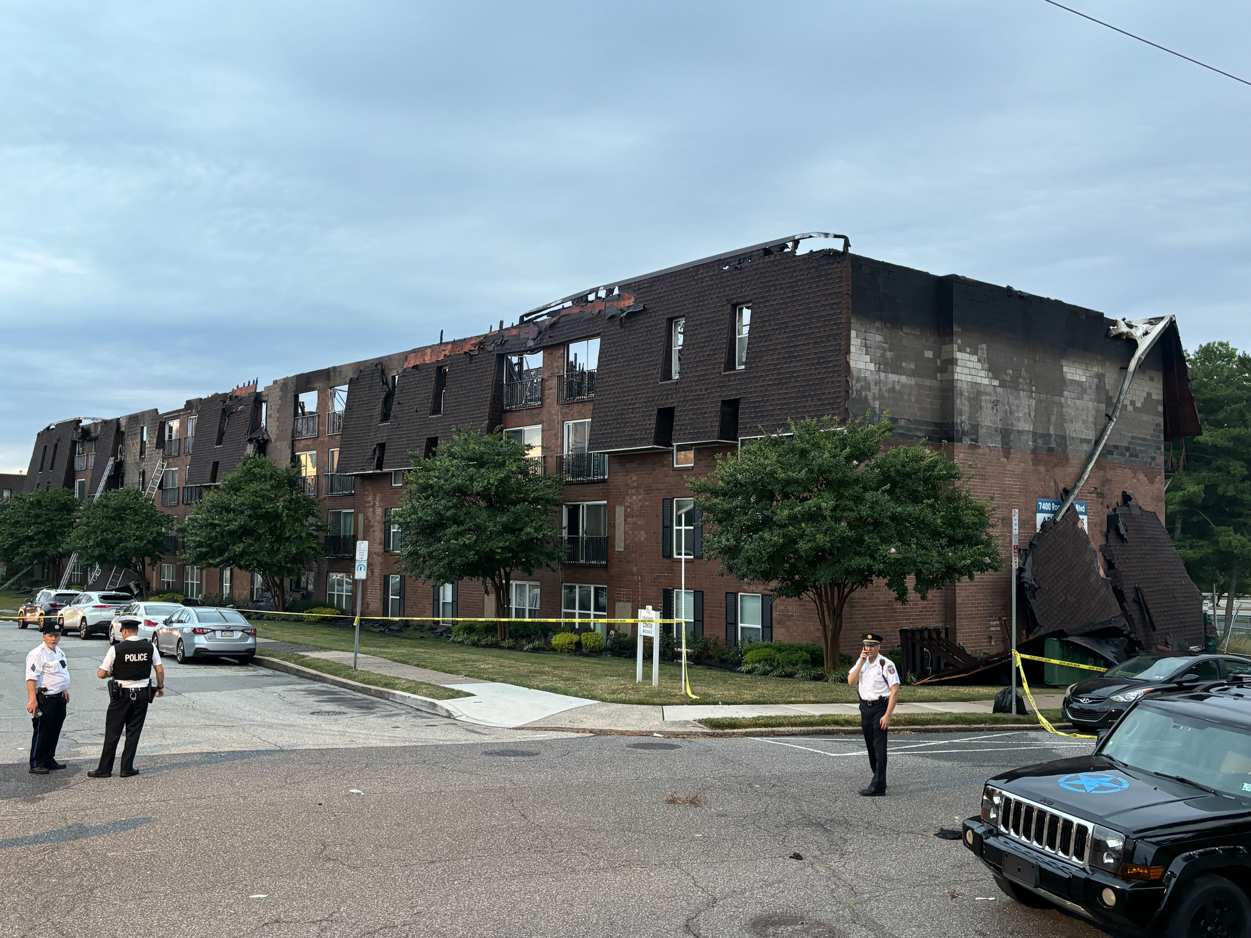 4-alarm fire displaces dozens of residents from Rhawnhurst apartment building