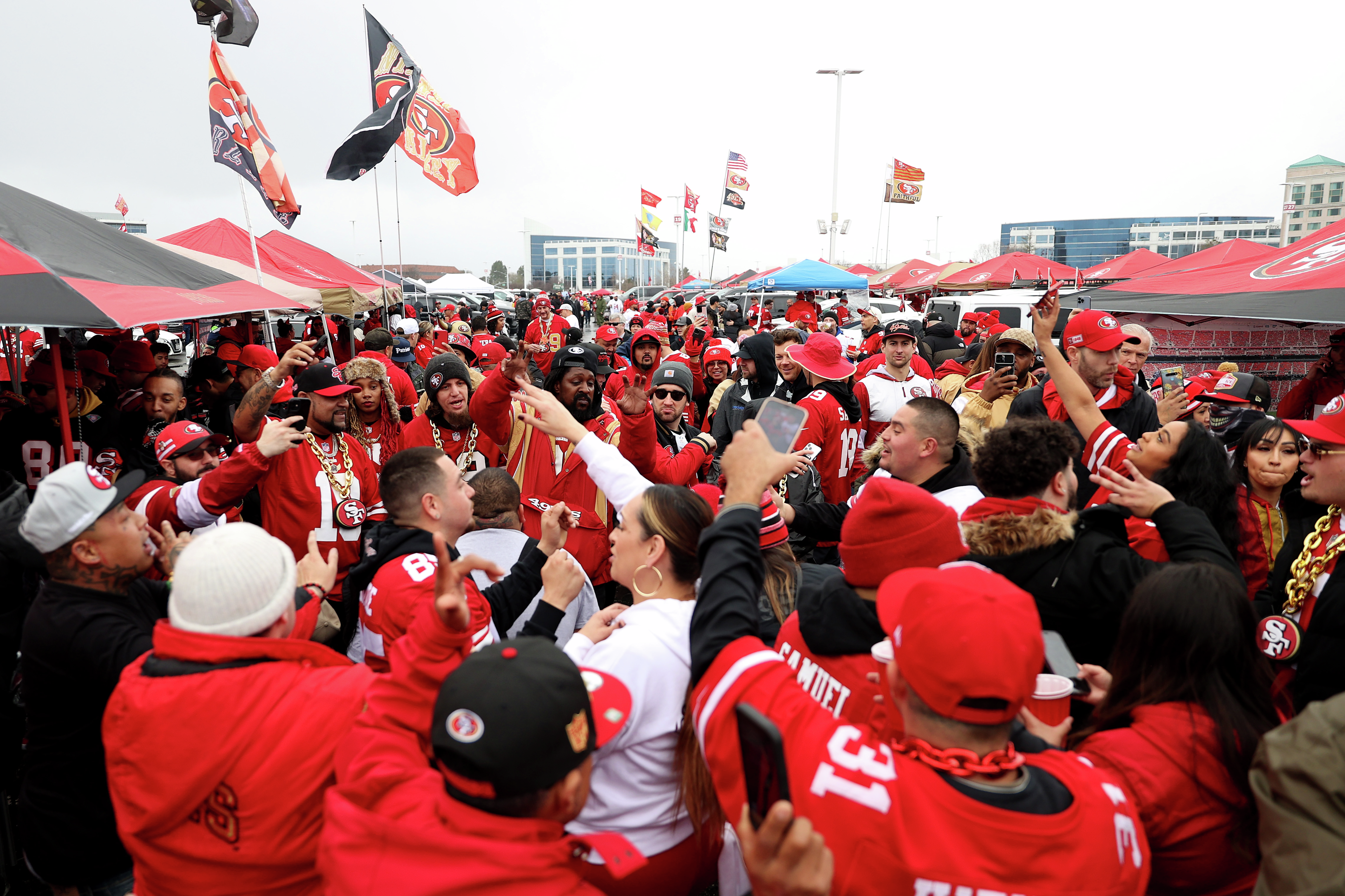 Change in tailgate policy leaves 49ers' fans outraged