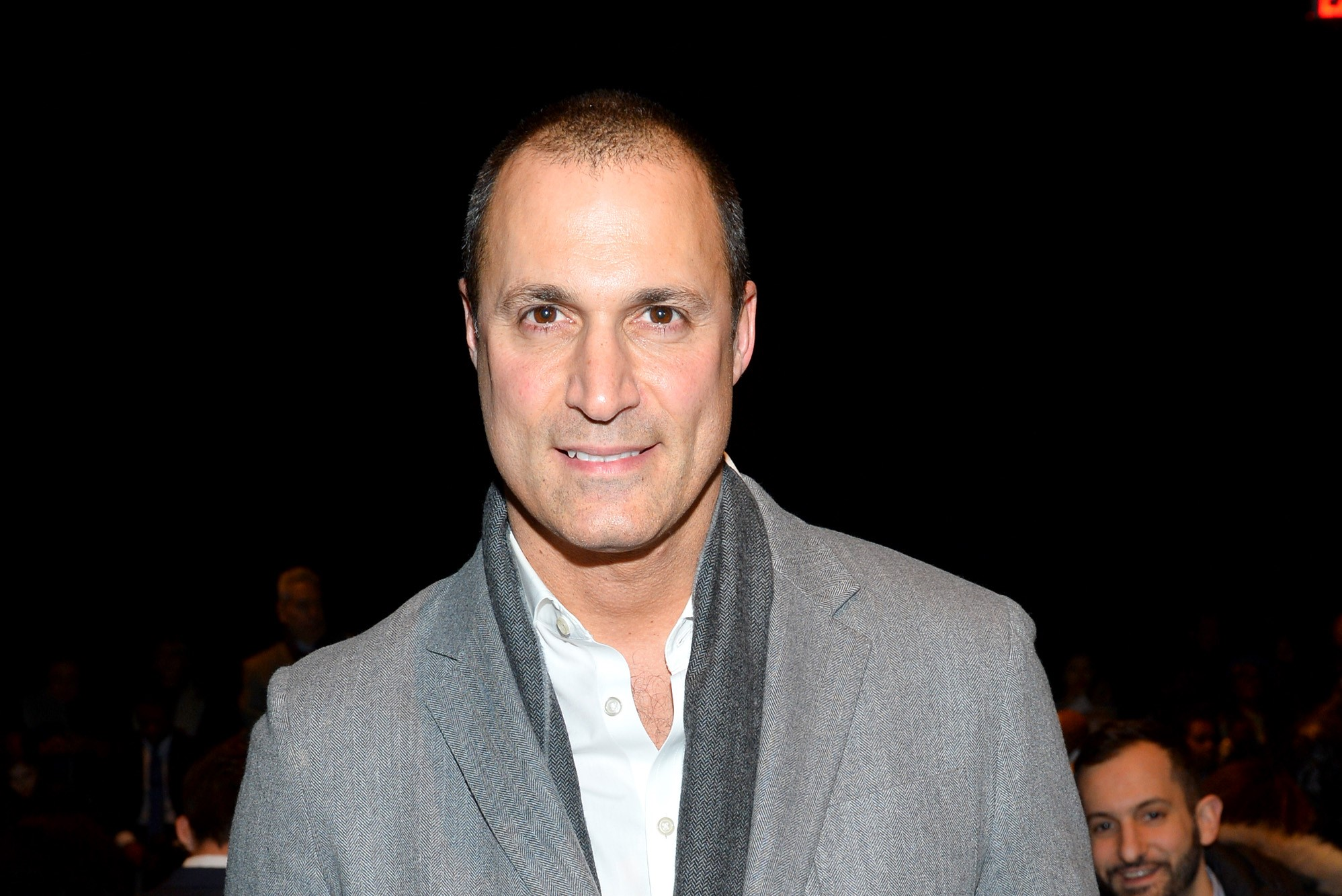 NEWSLINE: Celebrity photog Nigel Barker snapping NY seniors in new project