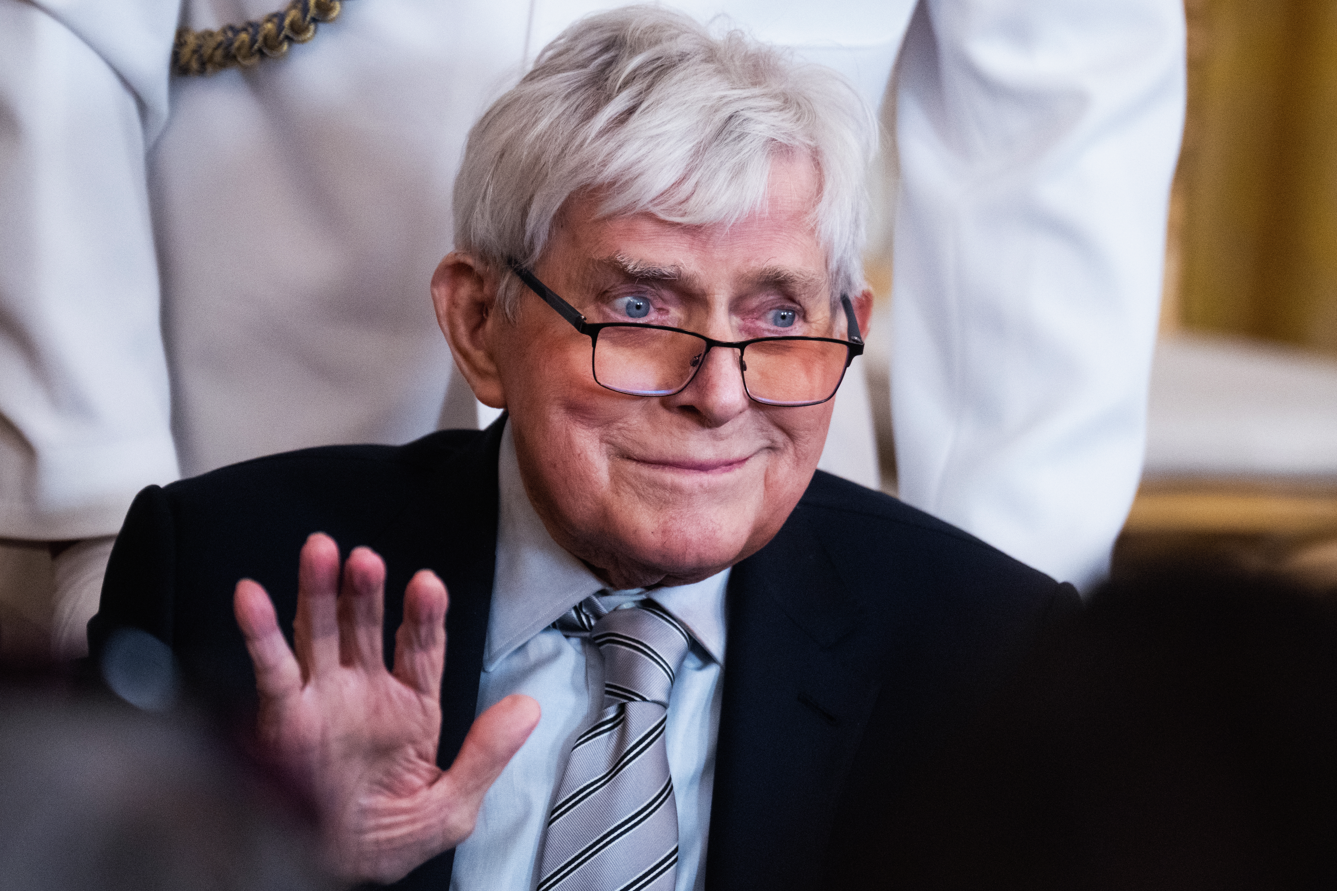 NEWSLINE: Looking back at Phil Donahue's life and career