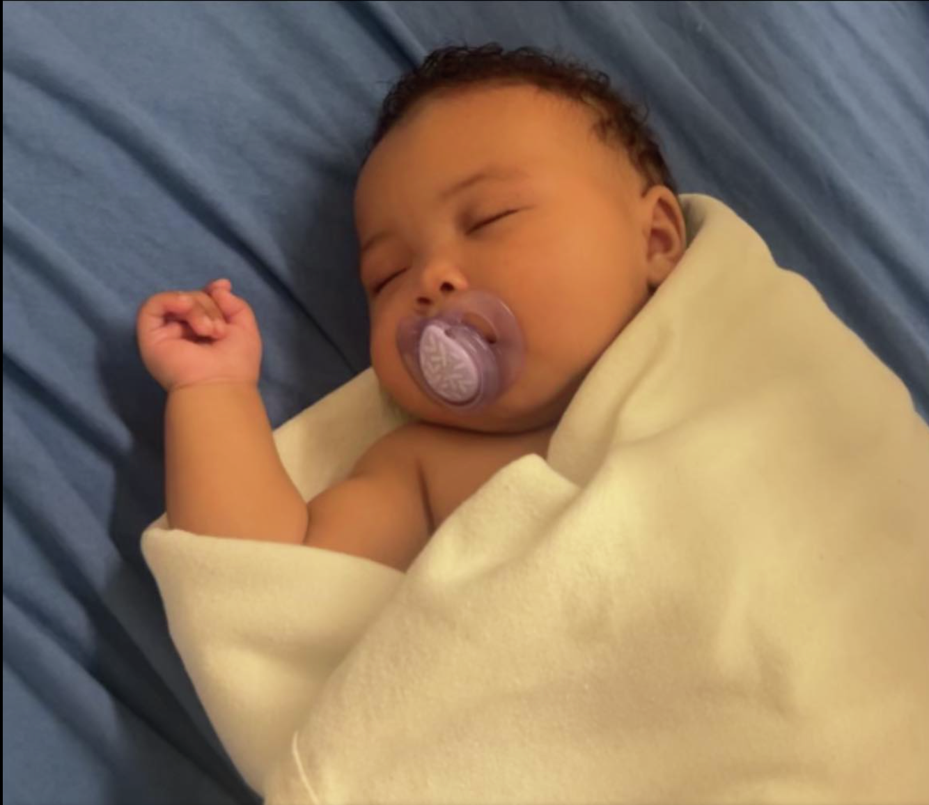 Baby found on Detroit's westside, police looking for parents