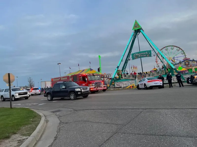 Carnival-goers engage in massive brawl at Lakeside Mall in Macomb County