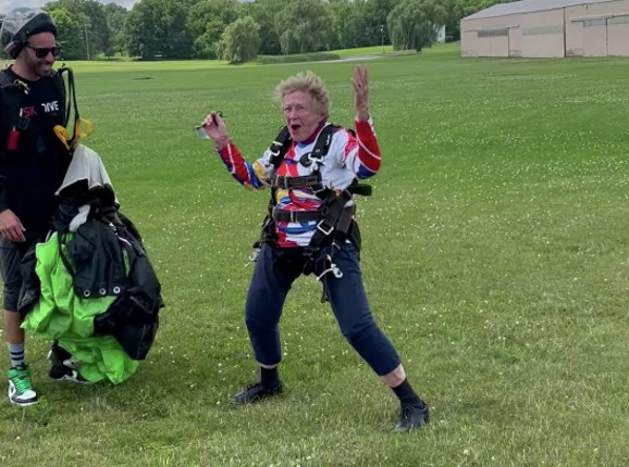 'It's very, very addictive': 85-year-old woman returns to skydiving