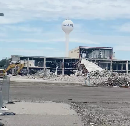 Demolition of vacant Sears building underway, new business condos planned
