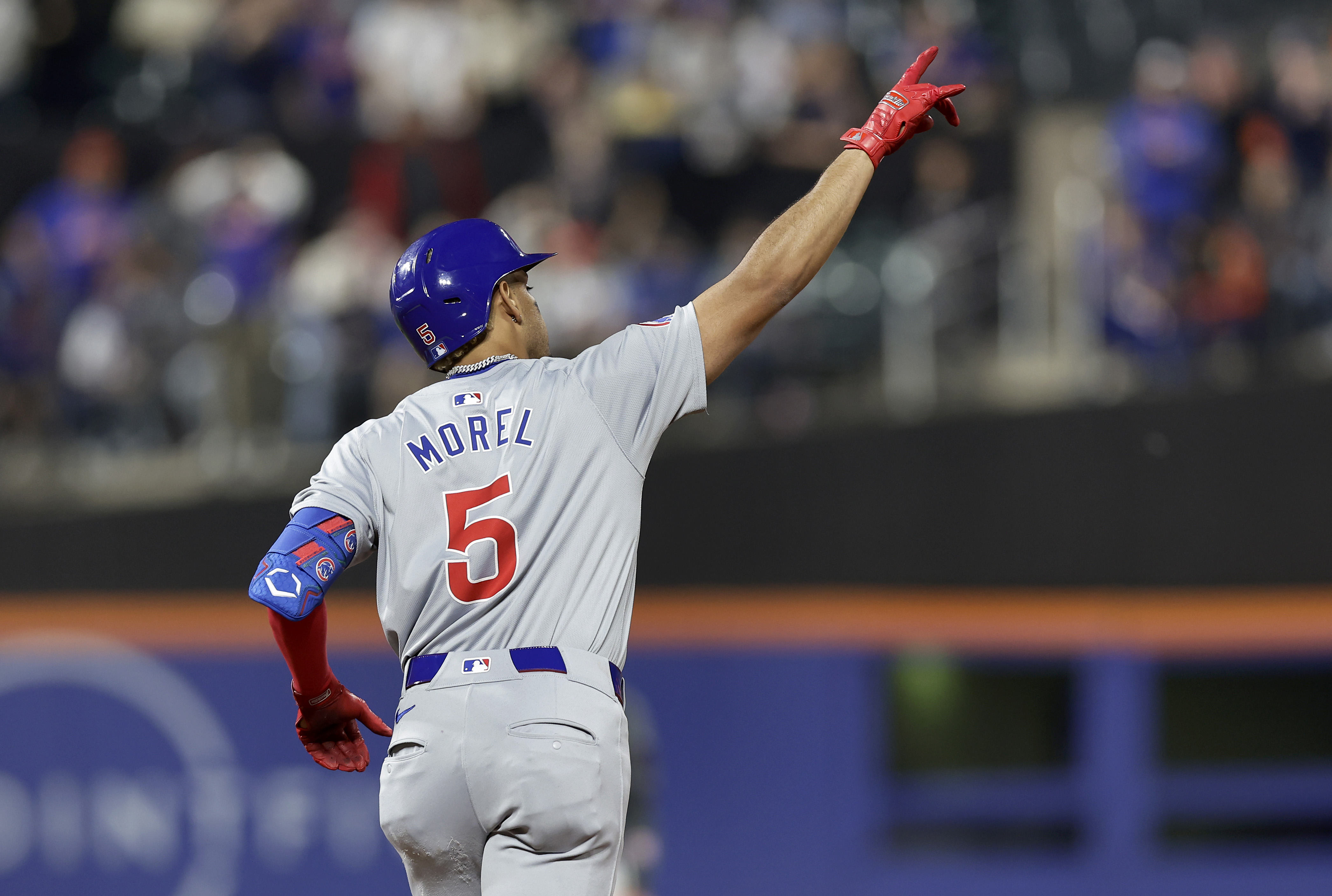 Tuesday Morning Sports 4/30: Morel delivers; Sox win streak ends; Lakers eliminated