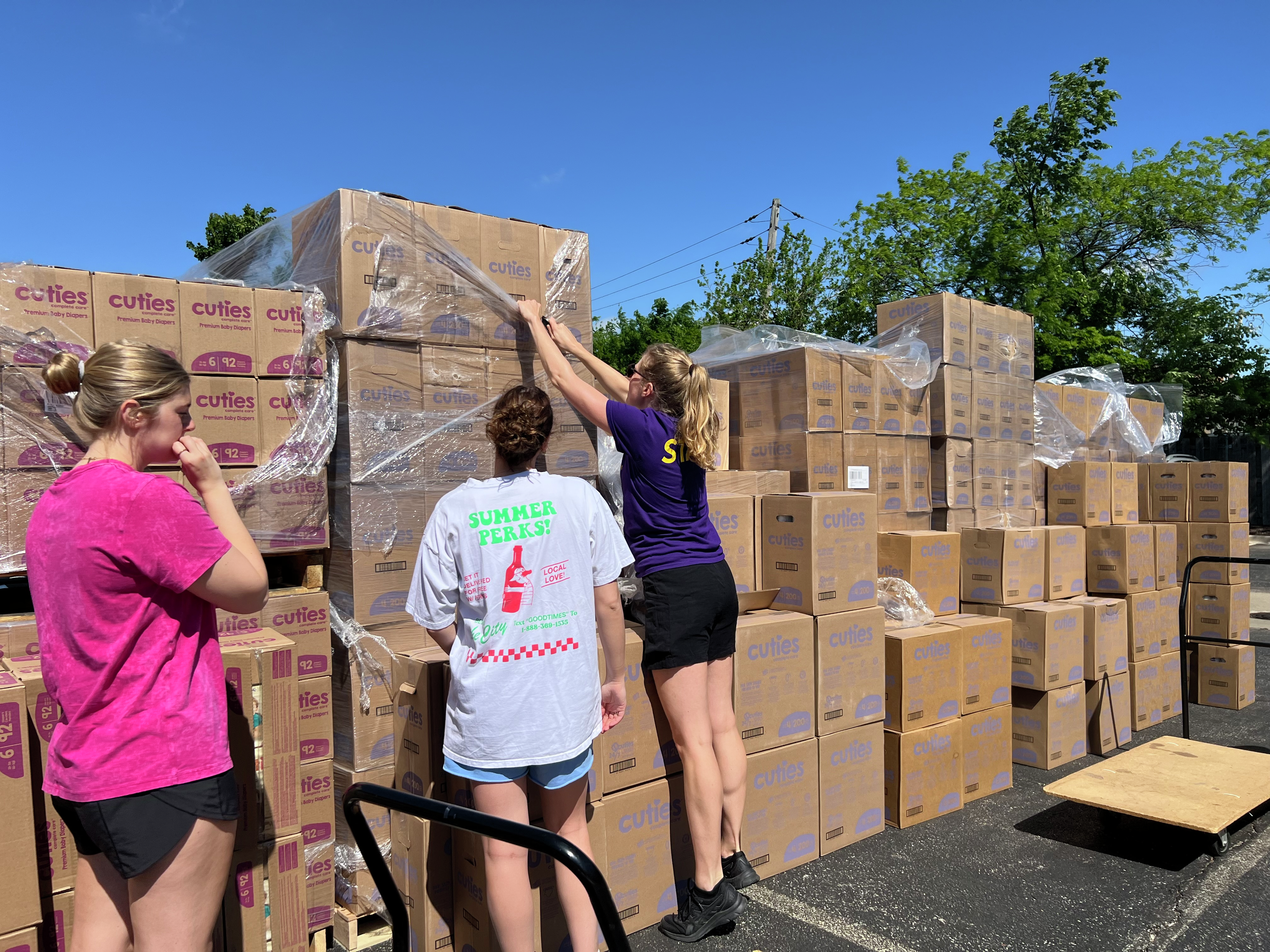 'Diaper Day' for local nonprofit handing out thousands of diapers to help families in need
