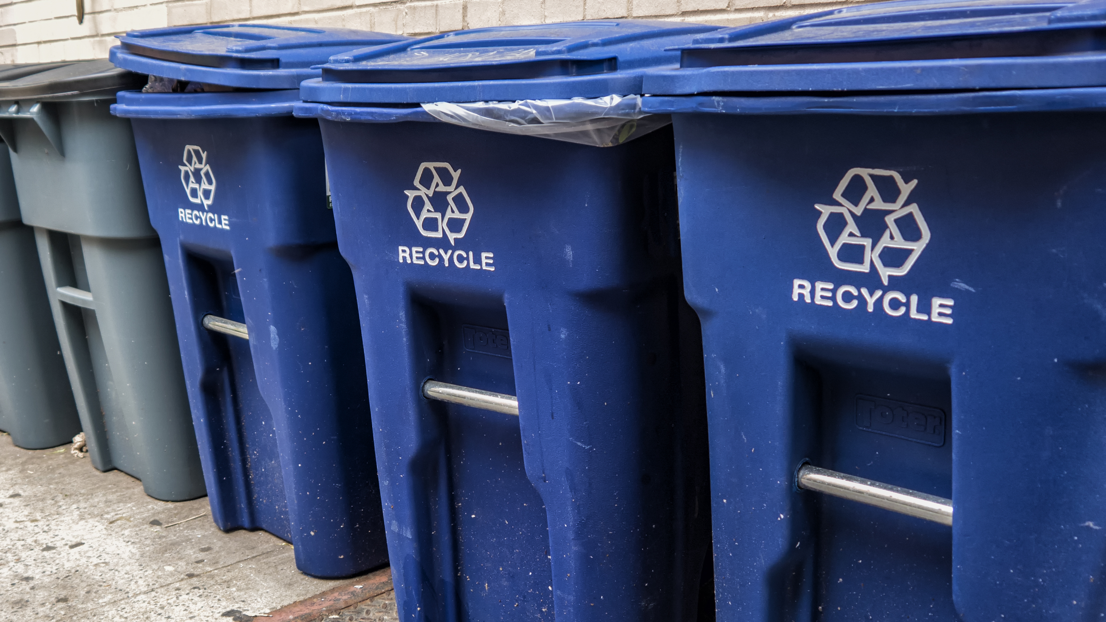 Man who spearheaded recycling efforts in Chicago for decades calls it quits