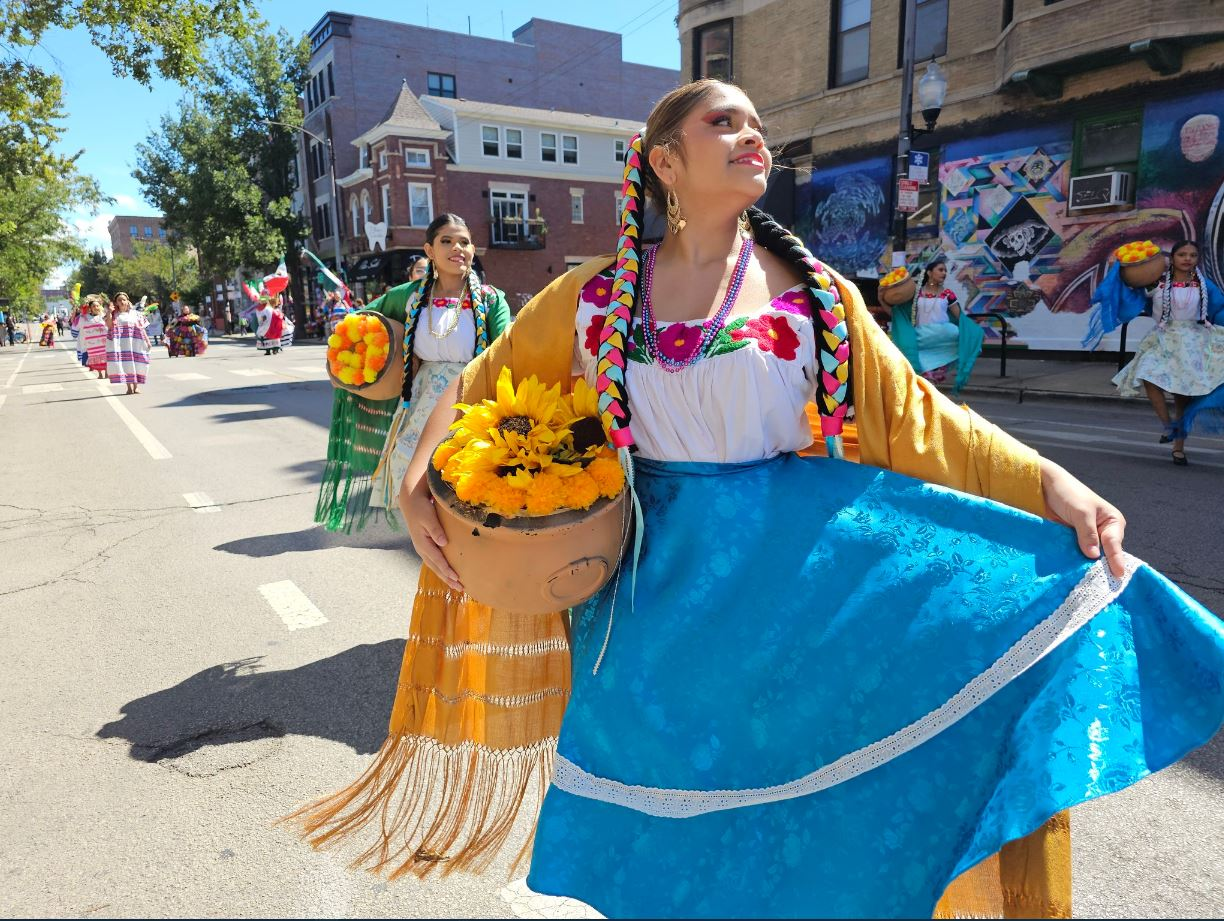 Mexican Independence Day parade takes place in Pilsen