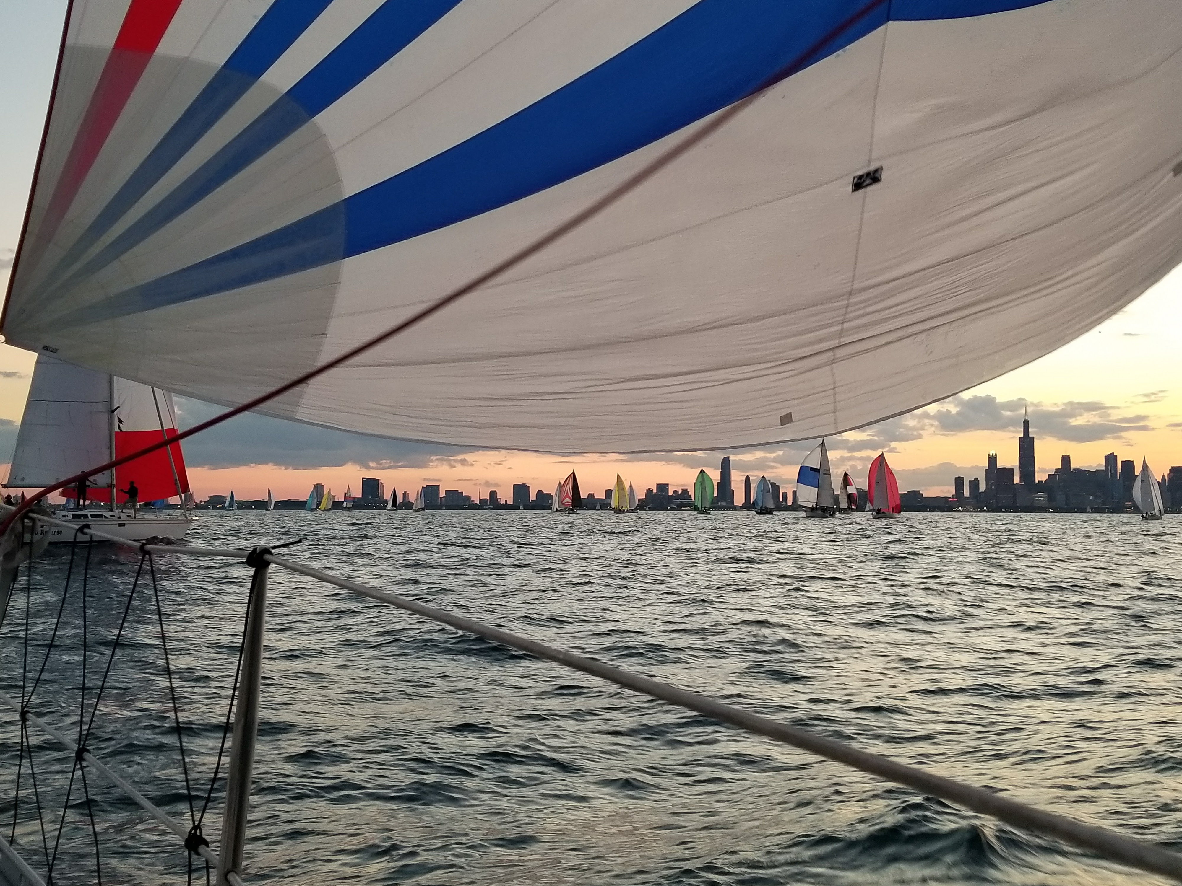 Over 250 boats set sail from Chicago in Race to Mackinac