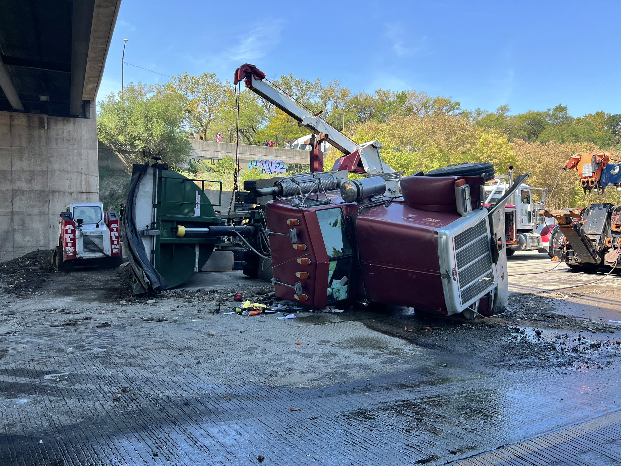 UPDATE: Outbound Dan Ryan reopens following overturned semi