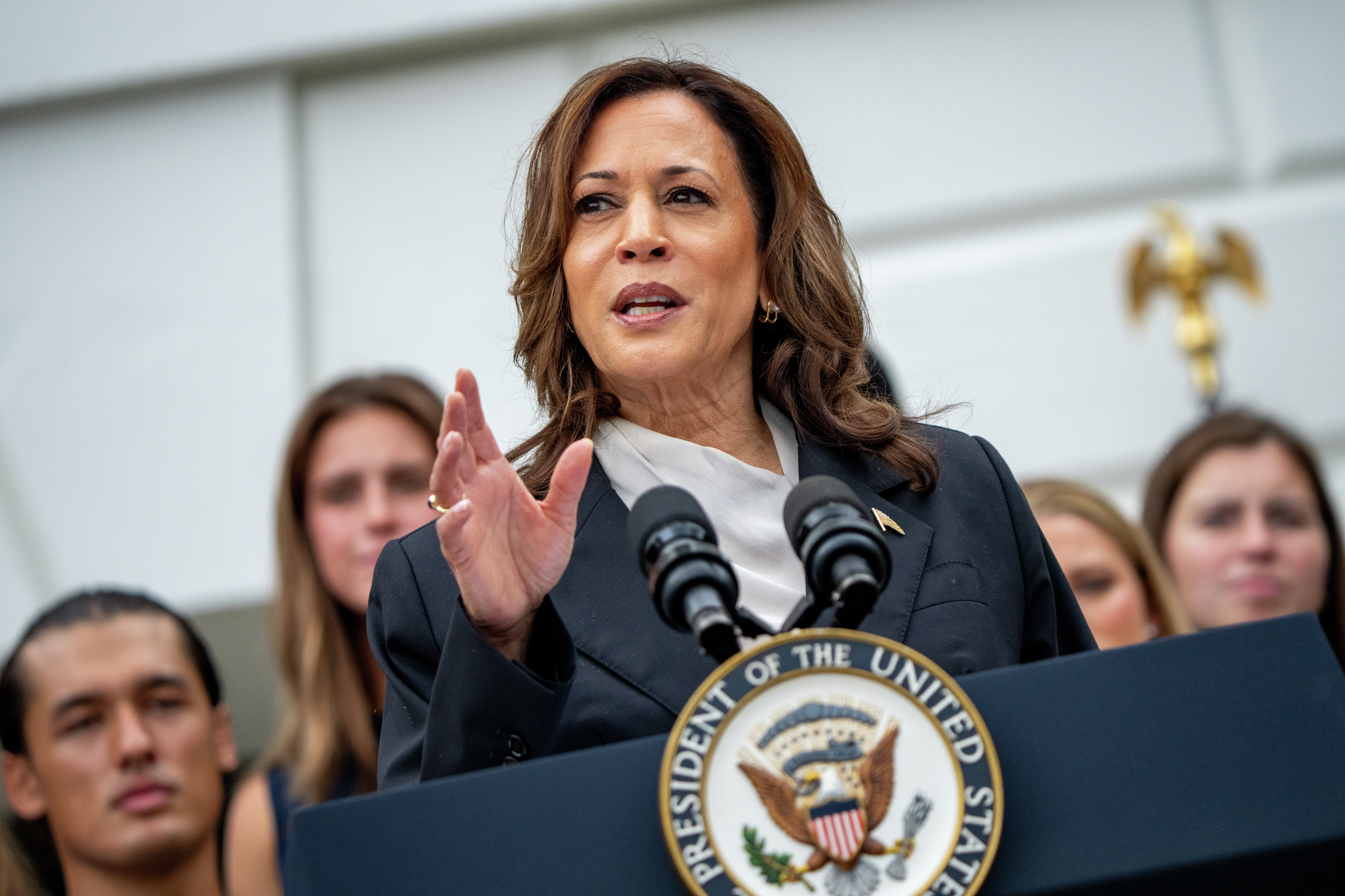 Kamala Harris reaches out to family of Springfield woman shot, killed by sheriff’s deputy