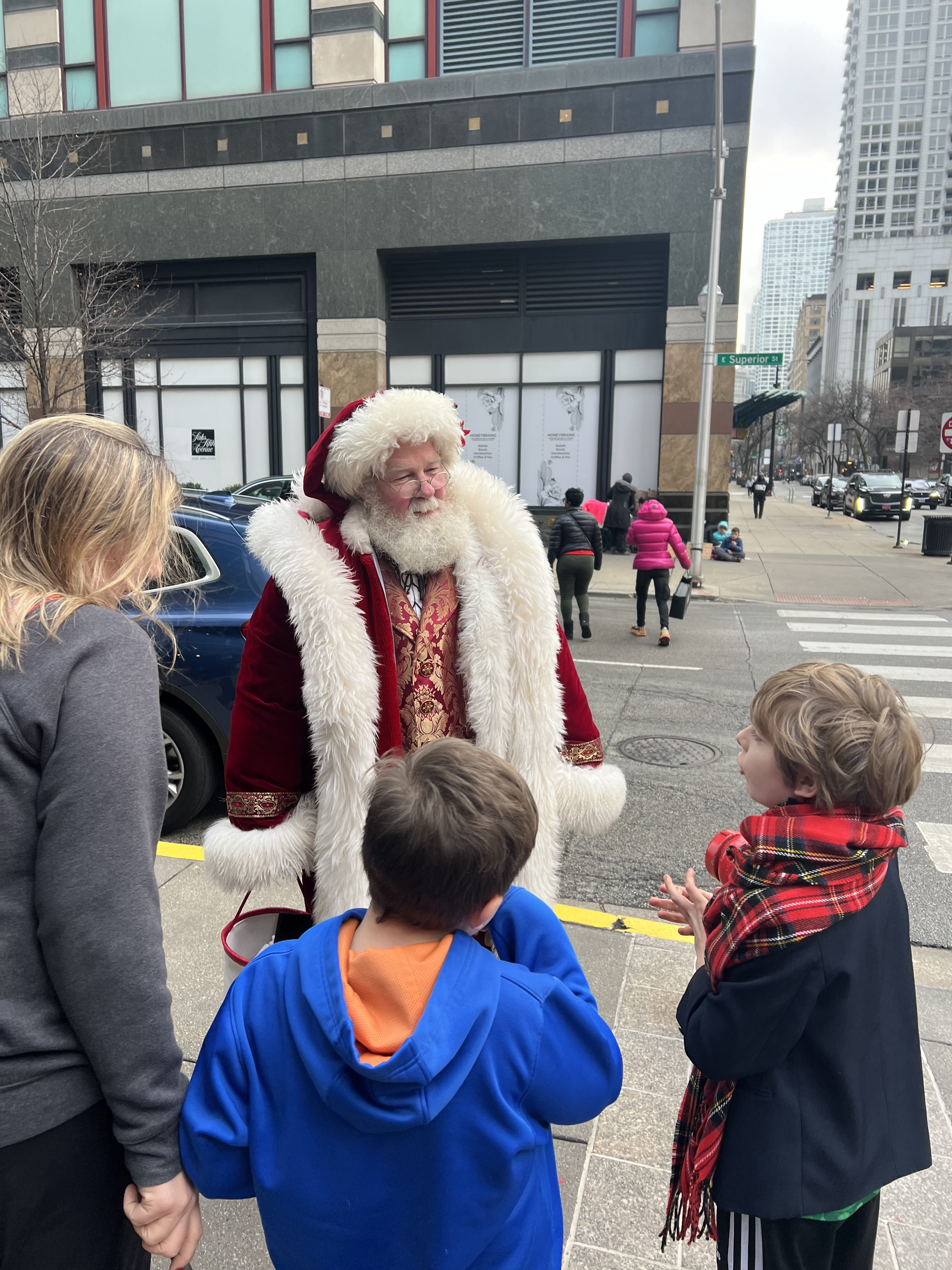 WBBM talks to Santa before his big trip