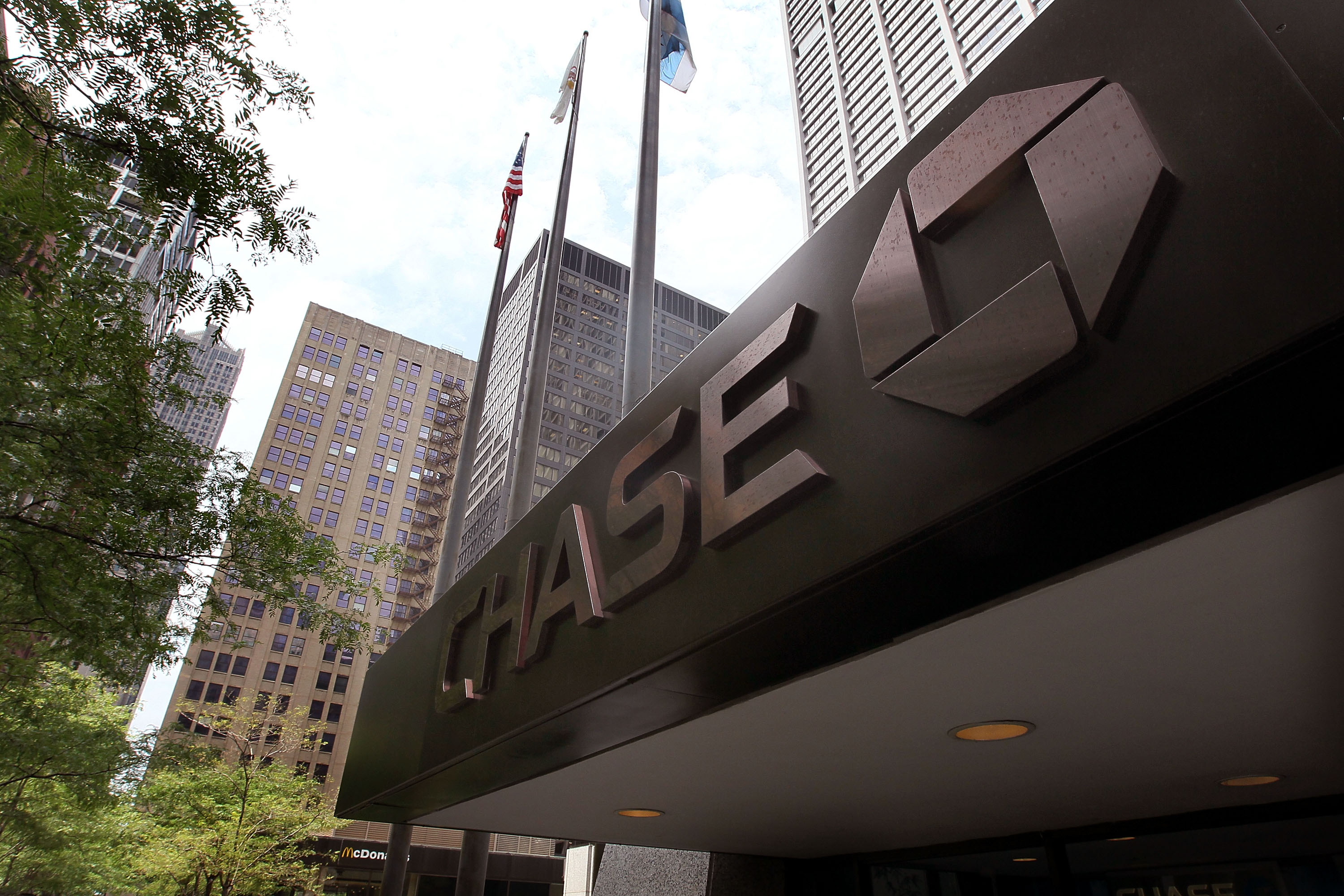 Chase Bank announces upgrades to its Loop headquarters