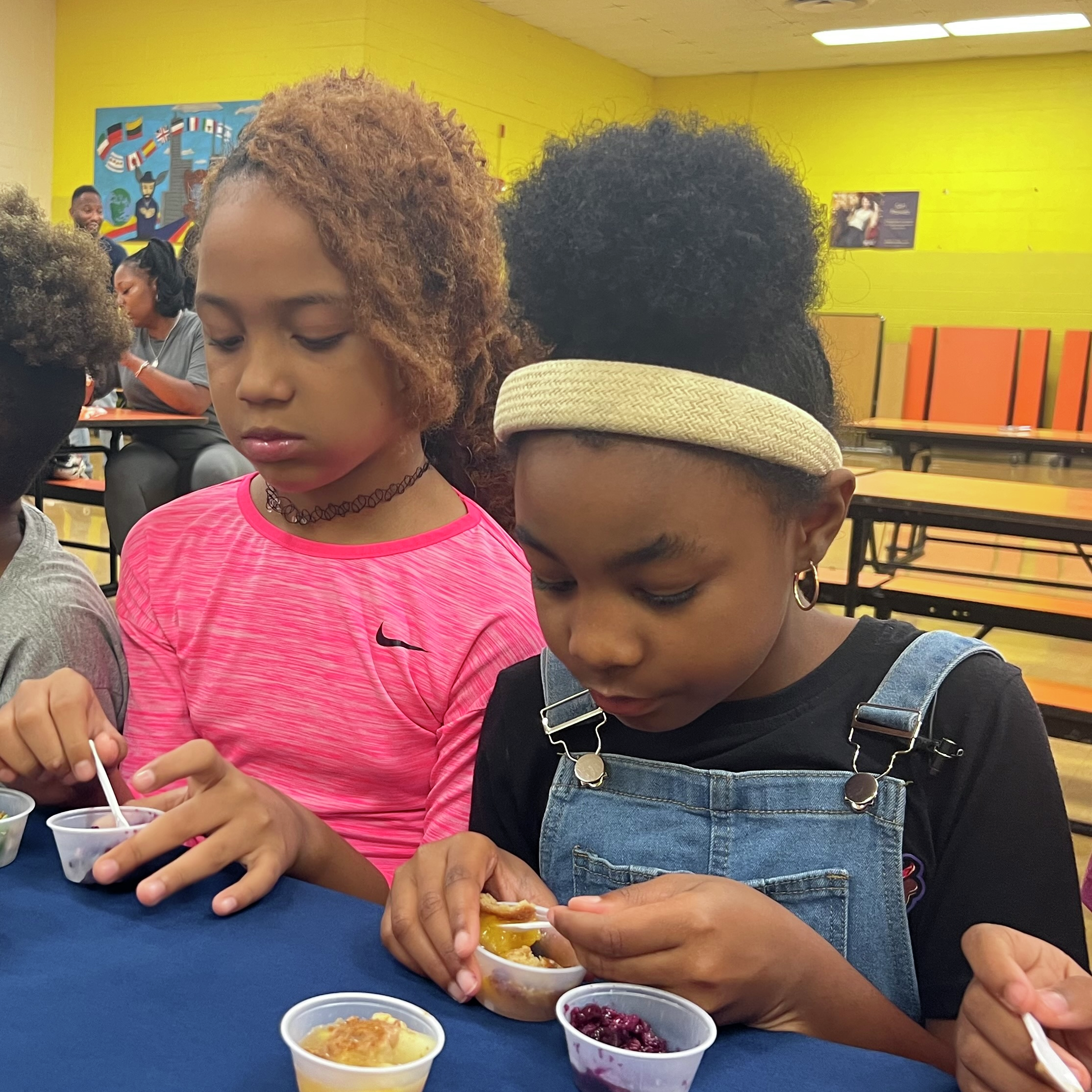 The reviews are in: Students sample Chicago Public Schools lunch food