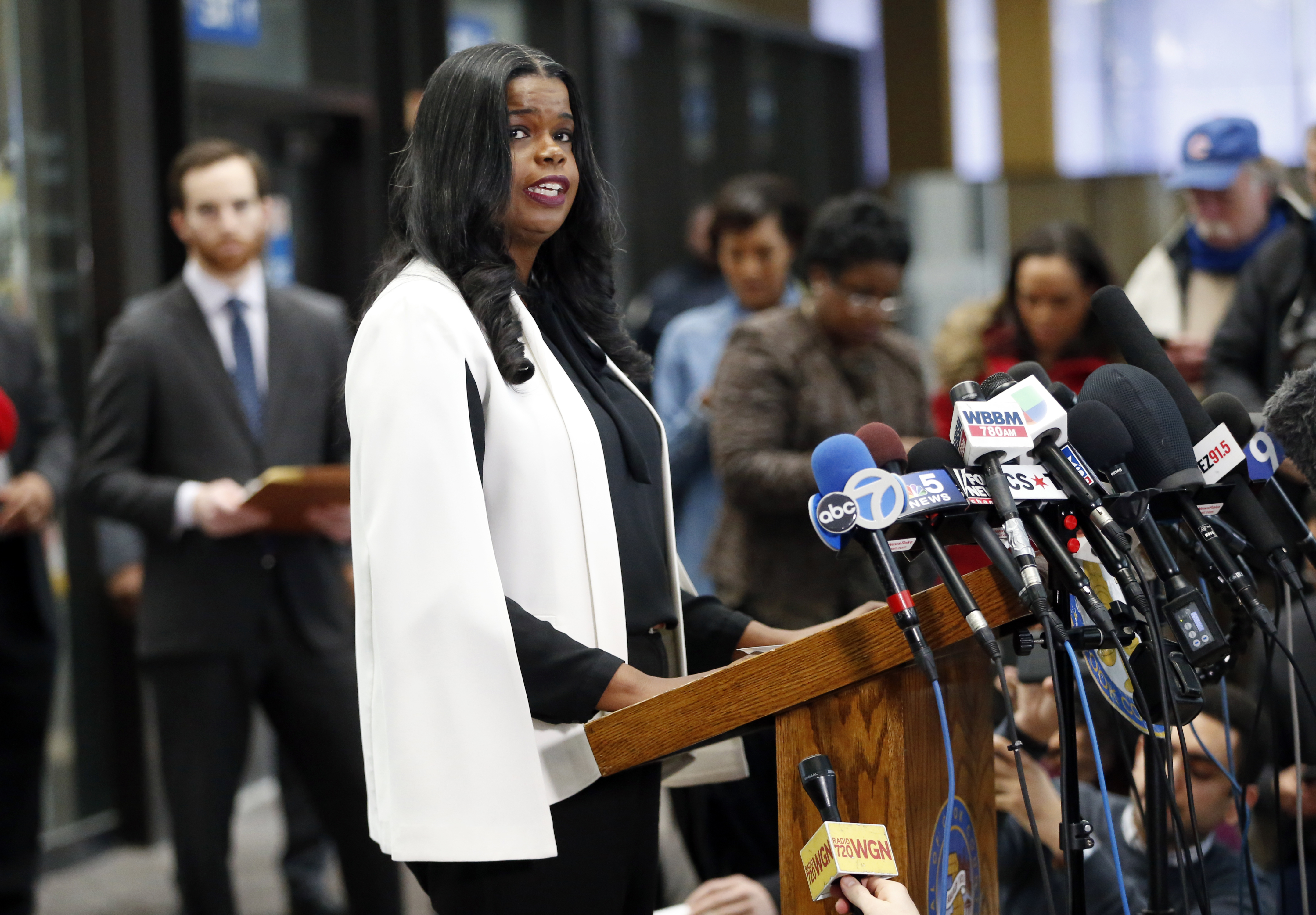 Former Cook County prosecutor is accusing Kim Foxx of discrimination in a lawsuit