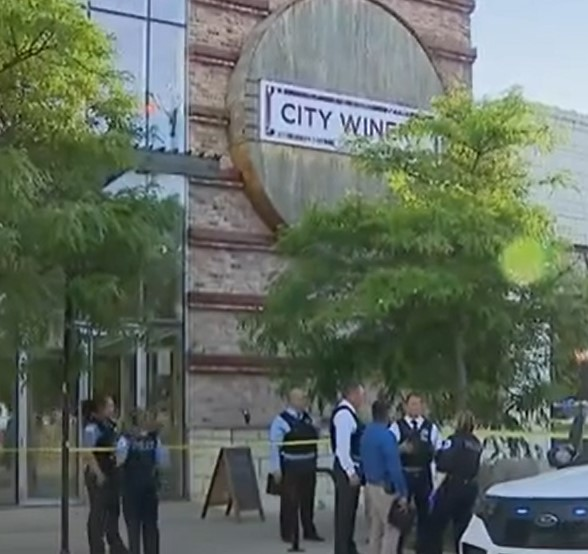 Man arrested following fatal stabbing at West Loop music venue, police say