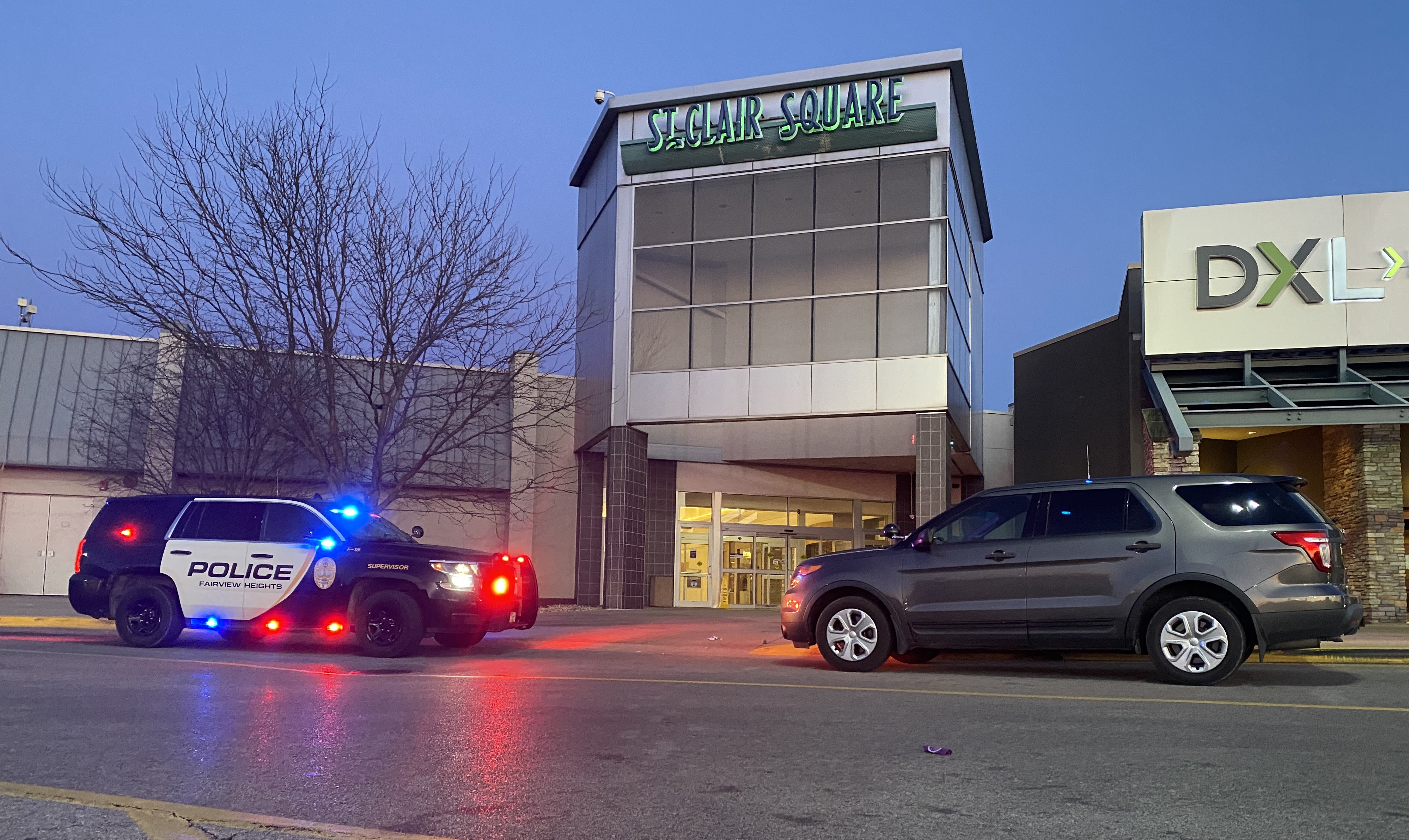 Shooting at St. Clair Square Shopping Mall in Fairview Heights