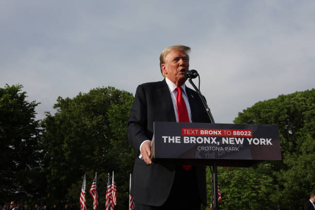 CBS News: Donald Trump campaigning in New York
