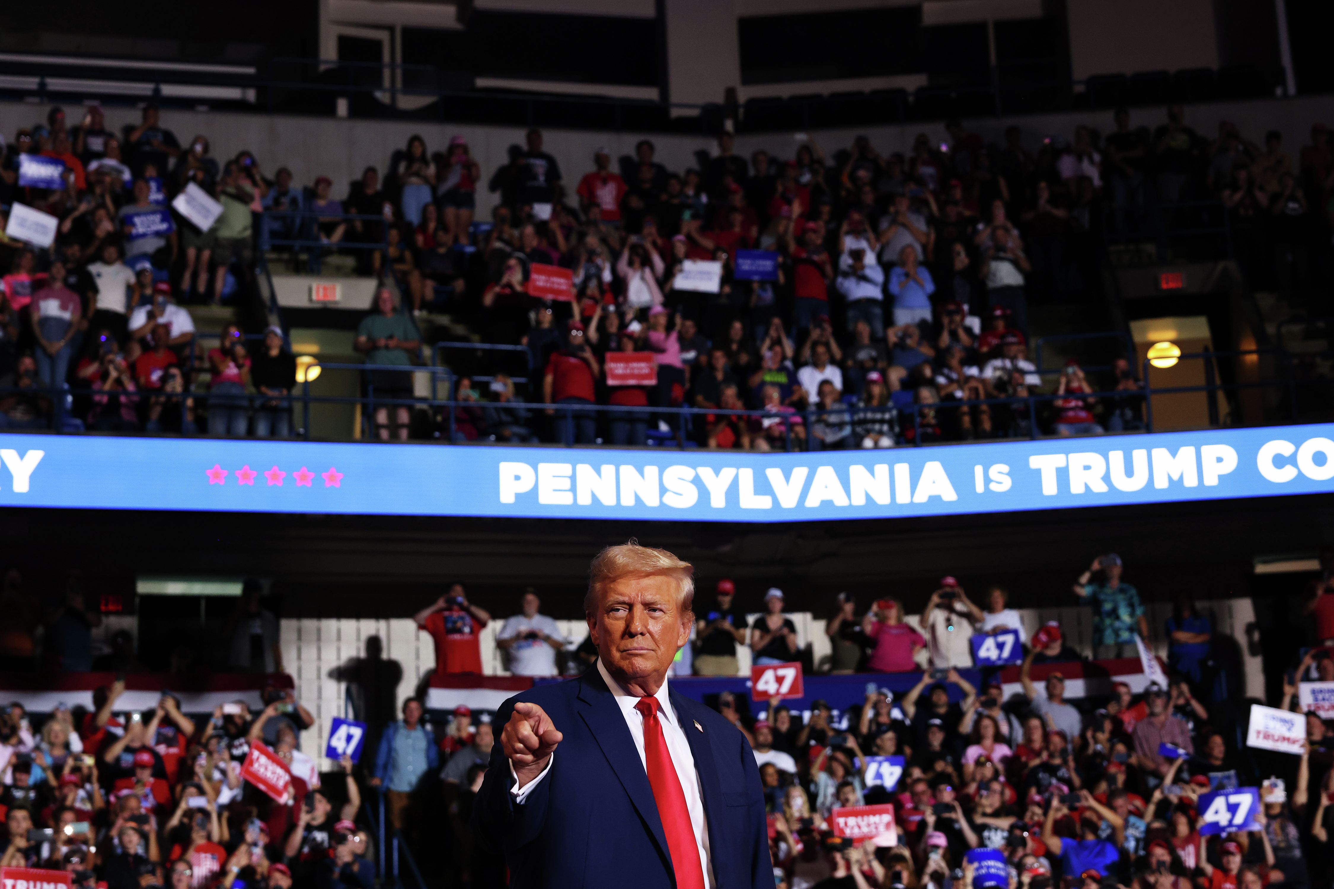 Linda Kerns Speaks at Trump's Wilkes-Barre Rally