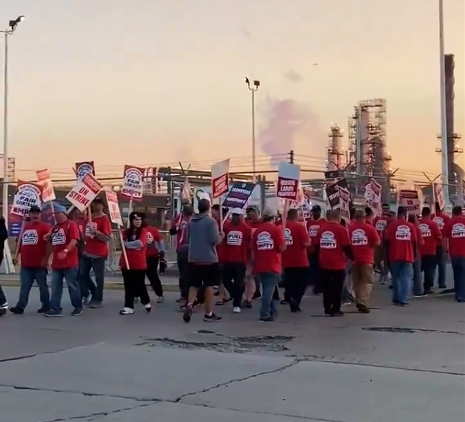 Workers at Marathon Oil walk picket line, strike averted at OU