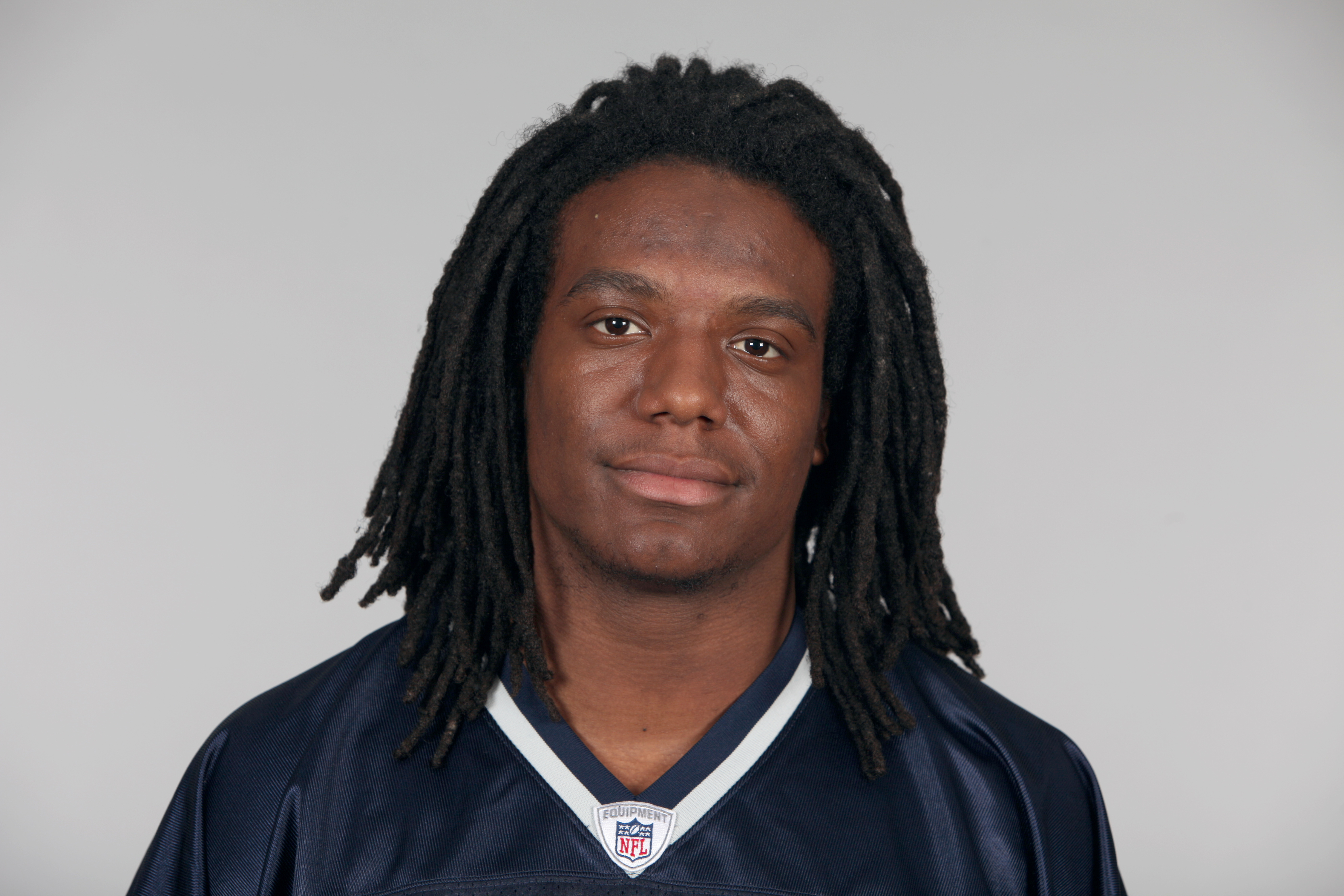 Sergio Brown, ex-NFL player accused of killing his mother, to remain in jail