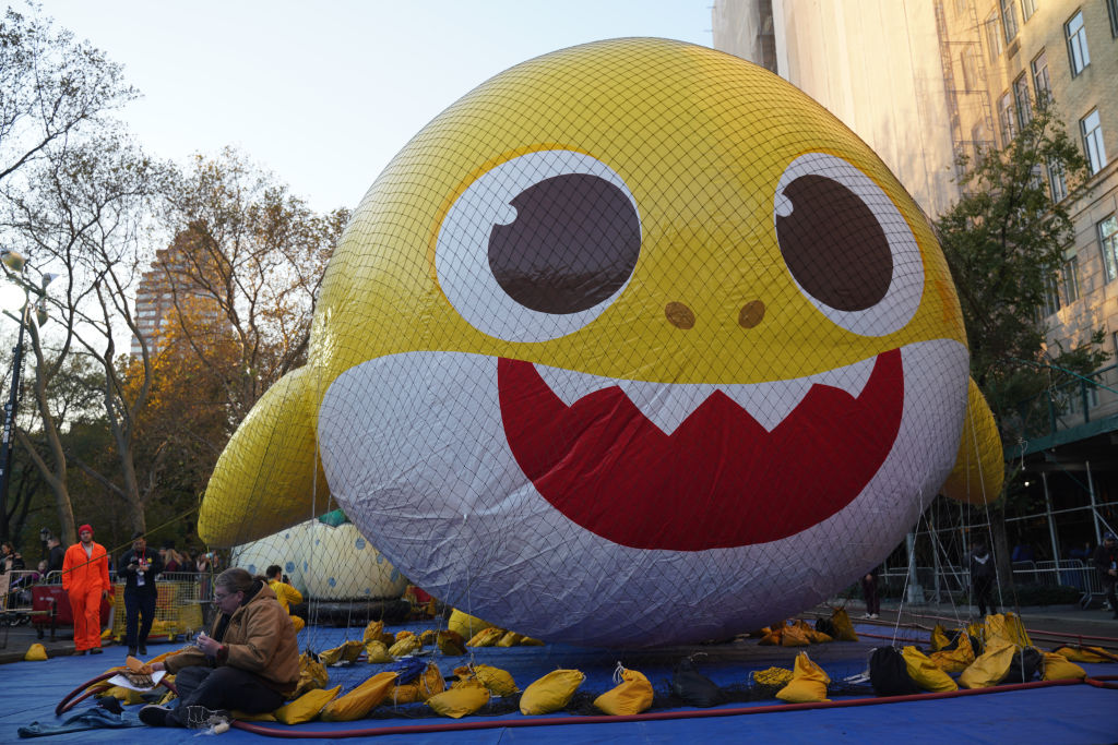 Macy's Thanksgiving Day Parade begins in a few hours