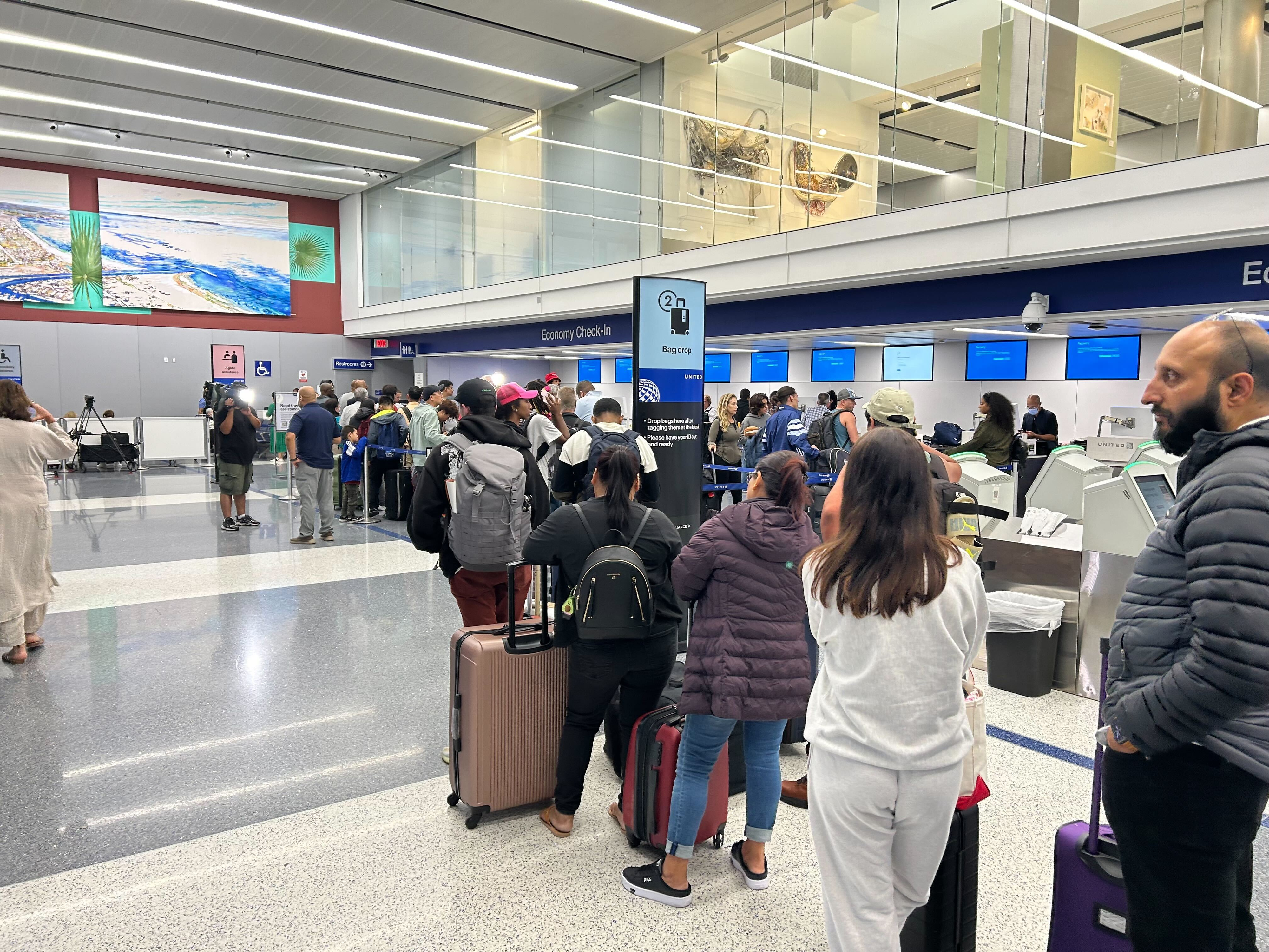 ‘It’s been a nightmare:’ Travelers stuck at LAX due to global IT outage