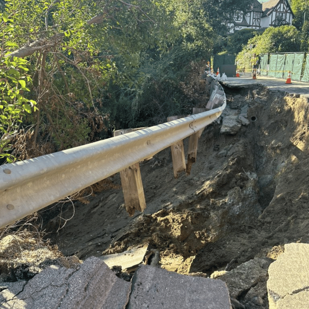 Hacienda Heights water main break causes sinkhole