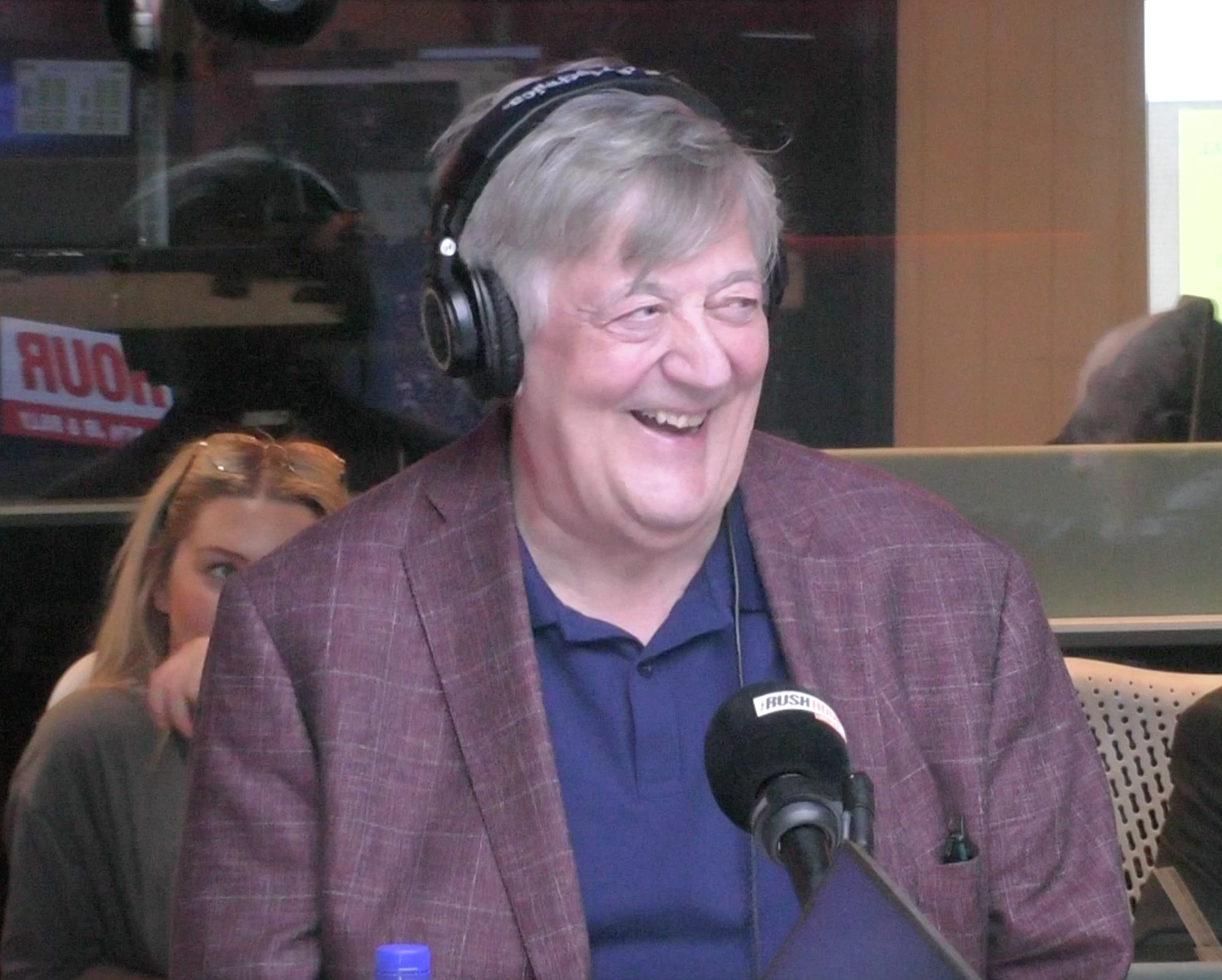 Stephen Fry's reaction to the Bairstow stumping at Lord's