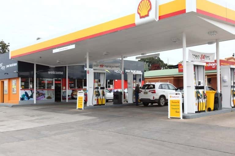 Police appealing for info following an armed robbery at a Leeton servo