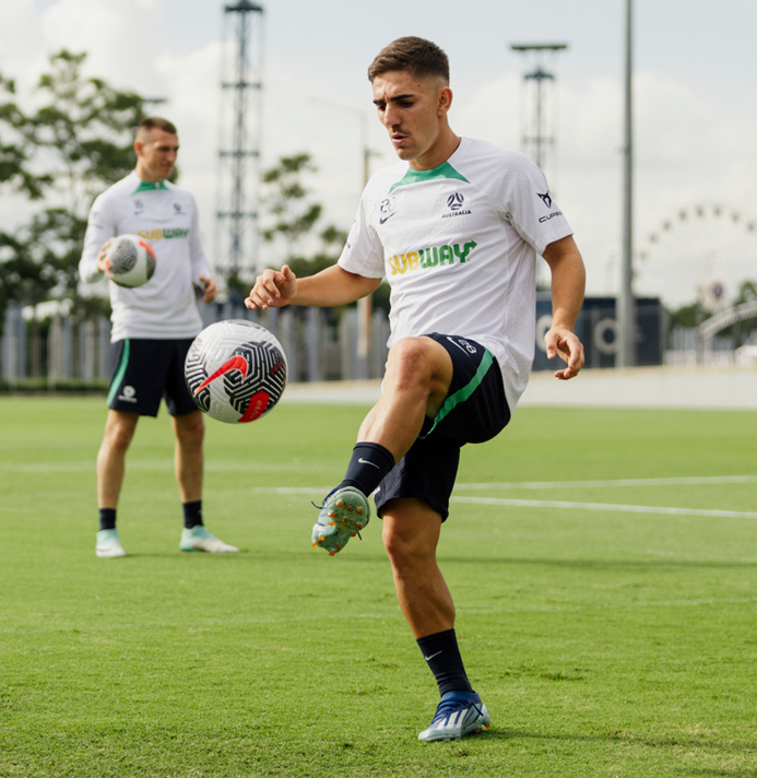 Mariners midfielder Josh Nisbet dispels Melbourne City transfer rumours