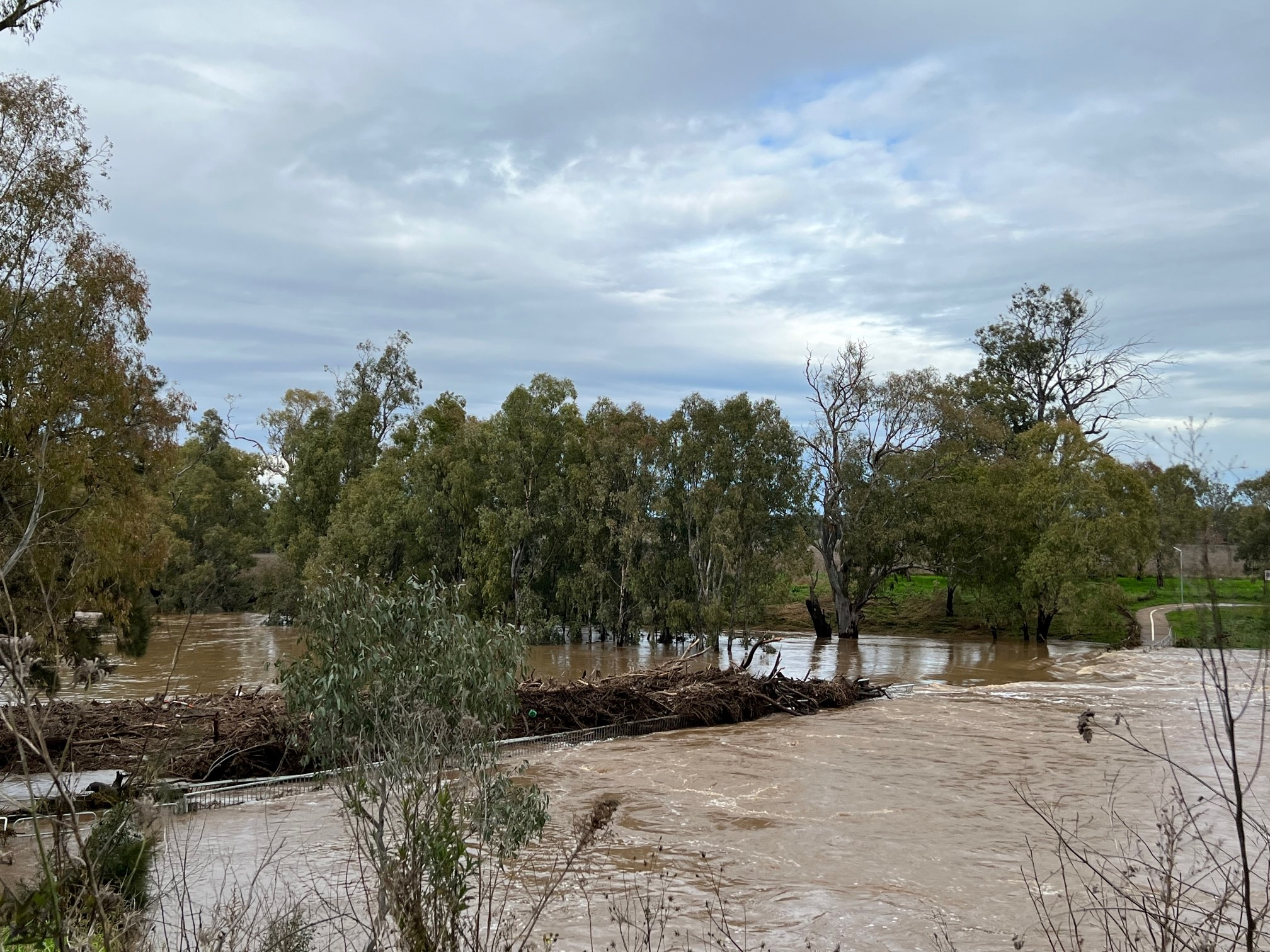 Eugowra community bands together to mark two year anniversary of floods